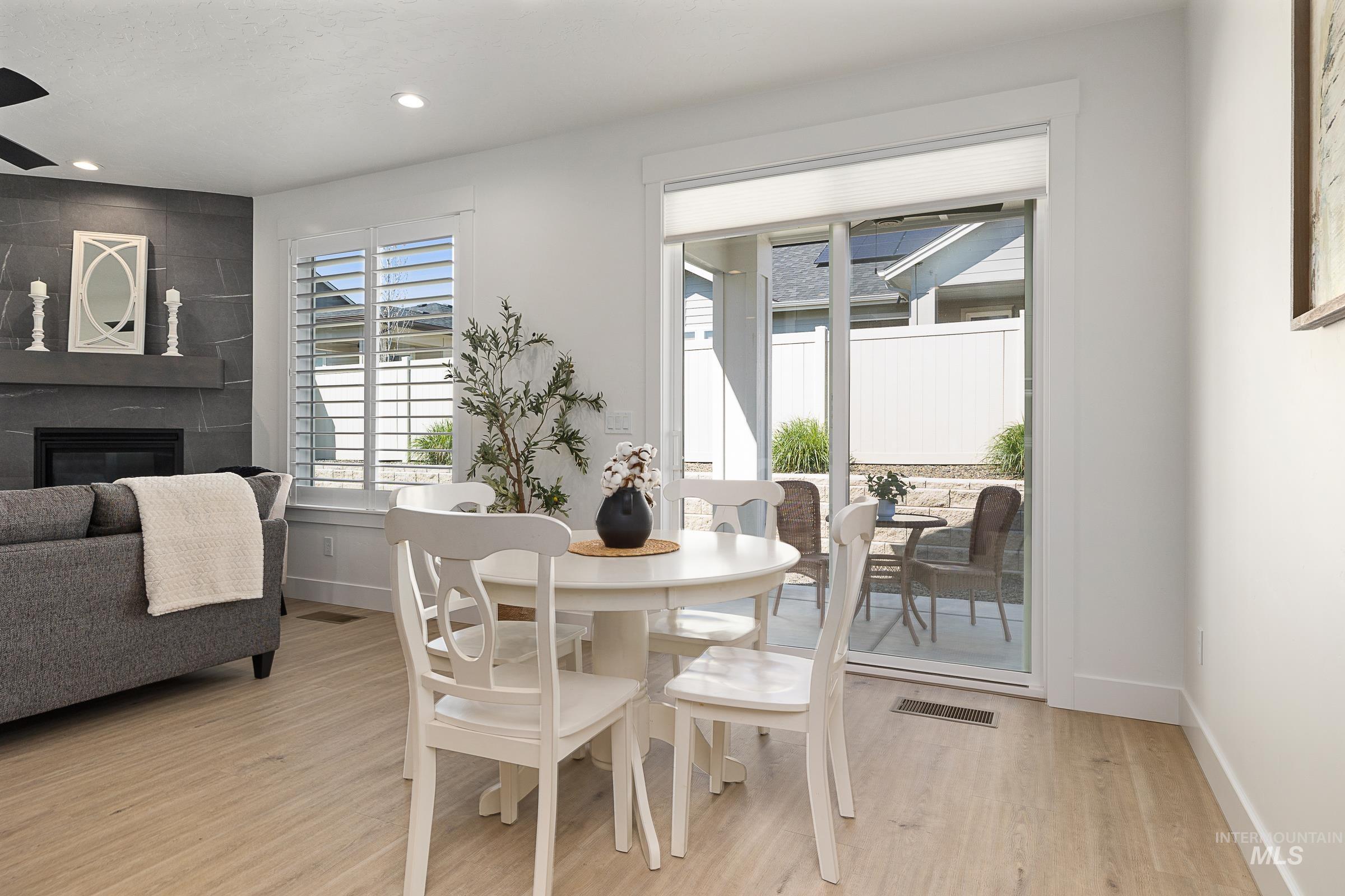 493 N Plainfield Ave, Eagle, Idaho 83616, 3 Bedrooms, 3 Bathrooms, Residential For Sale, Price $600,000,MLS 98983337