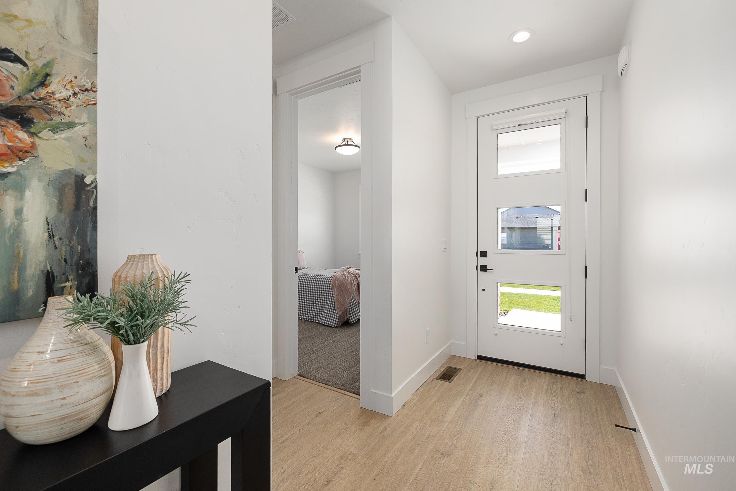 493 N Plainfield Ave, Eagle, Idaho 83616, 3 Bedrooms, 3 Bathrooms, Residential For Sale, Price $600,000,MLS 98983337