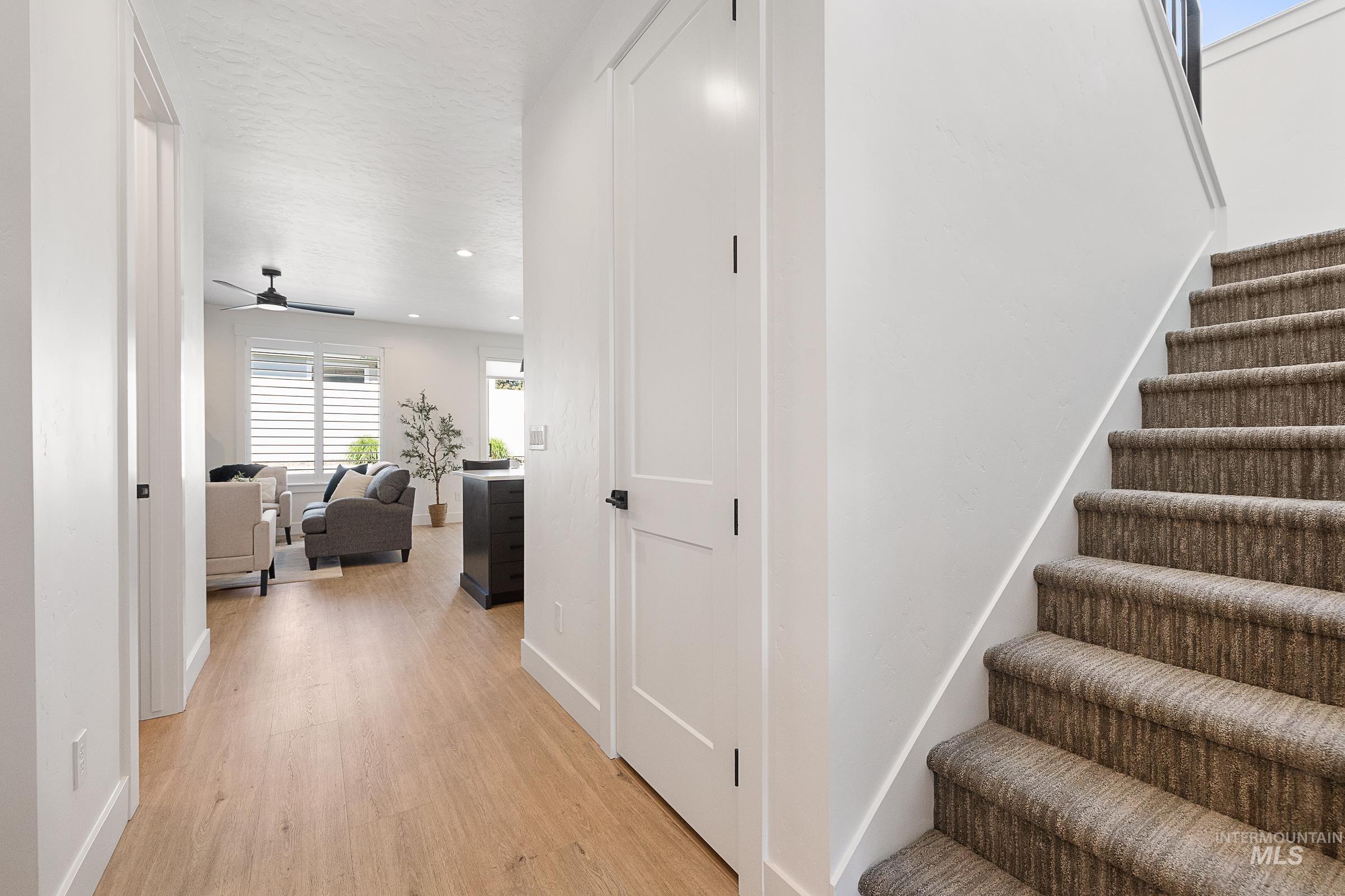 493 N Plainfield Ave, Eagle, Idaho 83616, 3 Bedrooms, 3 Bathrooms, Residential For Sale, Price $600,000,MLS 98983337