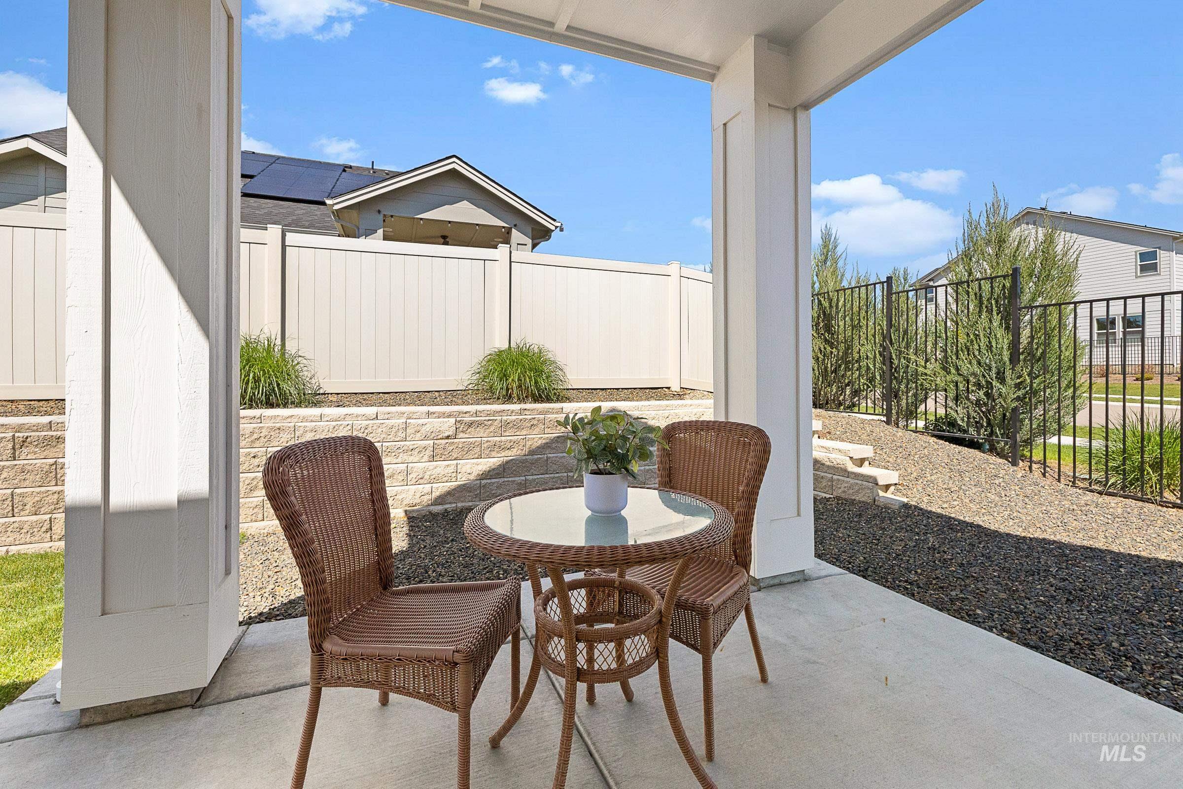 493 N Plainfield Ave, Eagle, Idaho 83616, 3 Bedrooms, 3 Bathrooms, Residential For Sale, Price $600,000,MLS 98983337