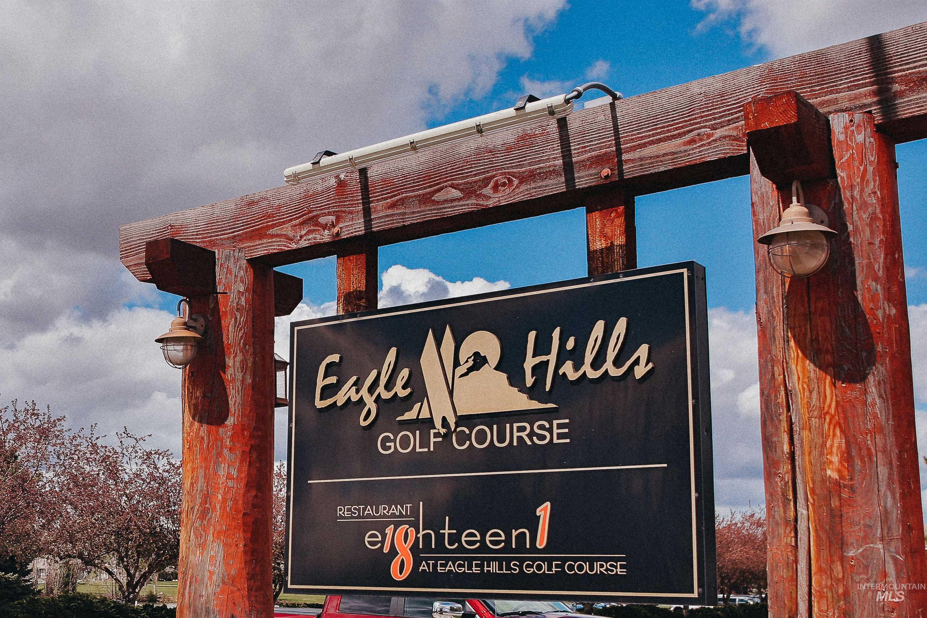 493 N Plainfield Ave, Eagle, Idaho 83616, 3 Bedrooms, 3 Bathrooms, Residential For Sale, Price $600,000,MLS 98983337