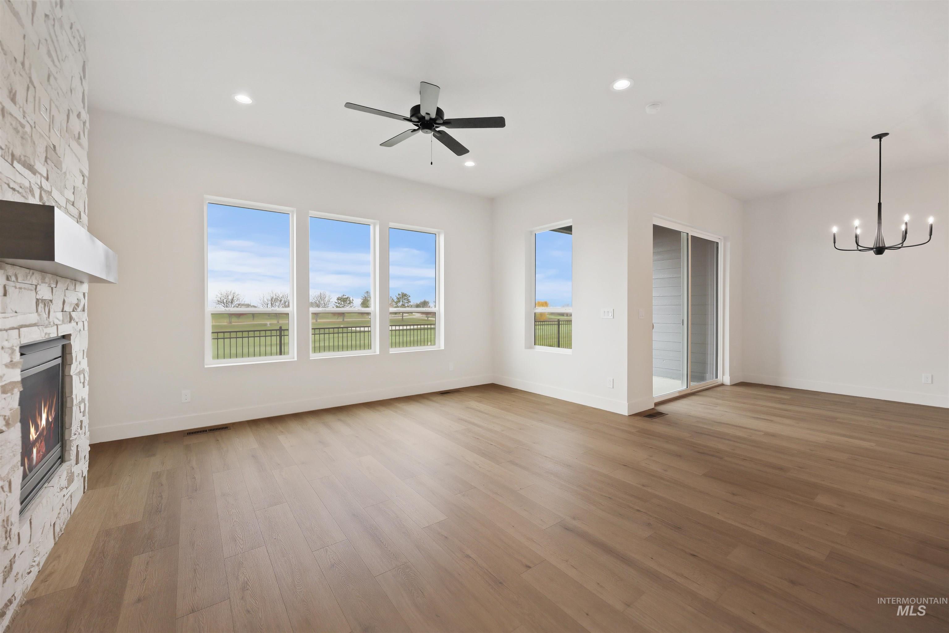 11209 S Corballis Ln., Kuna, Idaho 83634, 3 Bedrooms, 2 Bathrooms, Residential For Sale, Price $599,880,MLS 98983339