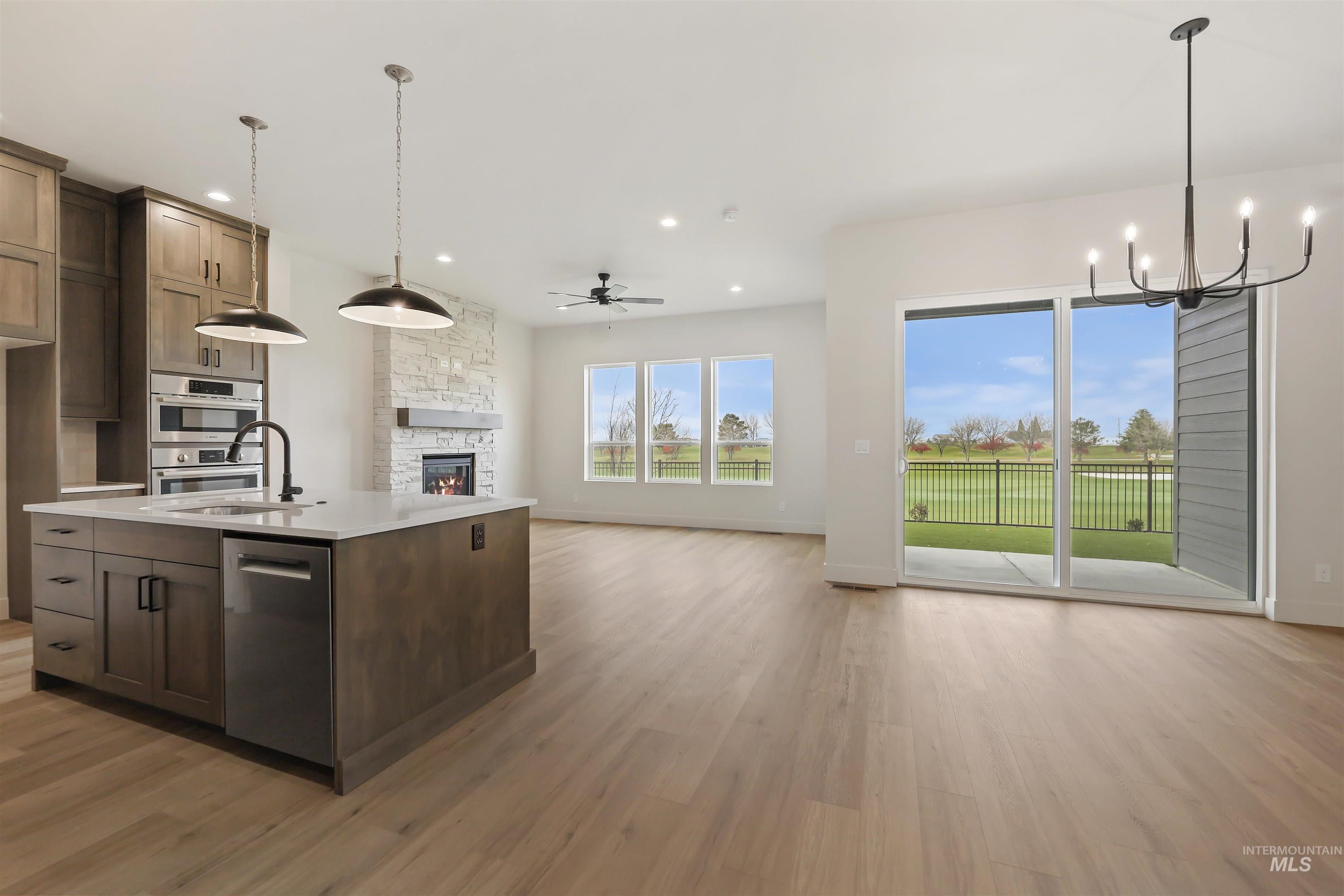 11209 S Corballis Ln., Kuna, Idaho 83634, 3 Bedrooms, 2 Bathrooms, Residential For Sale, Price $599,880,MLS 98983339