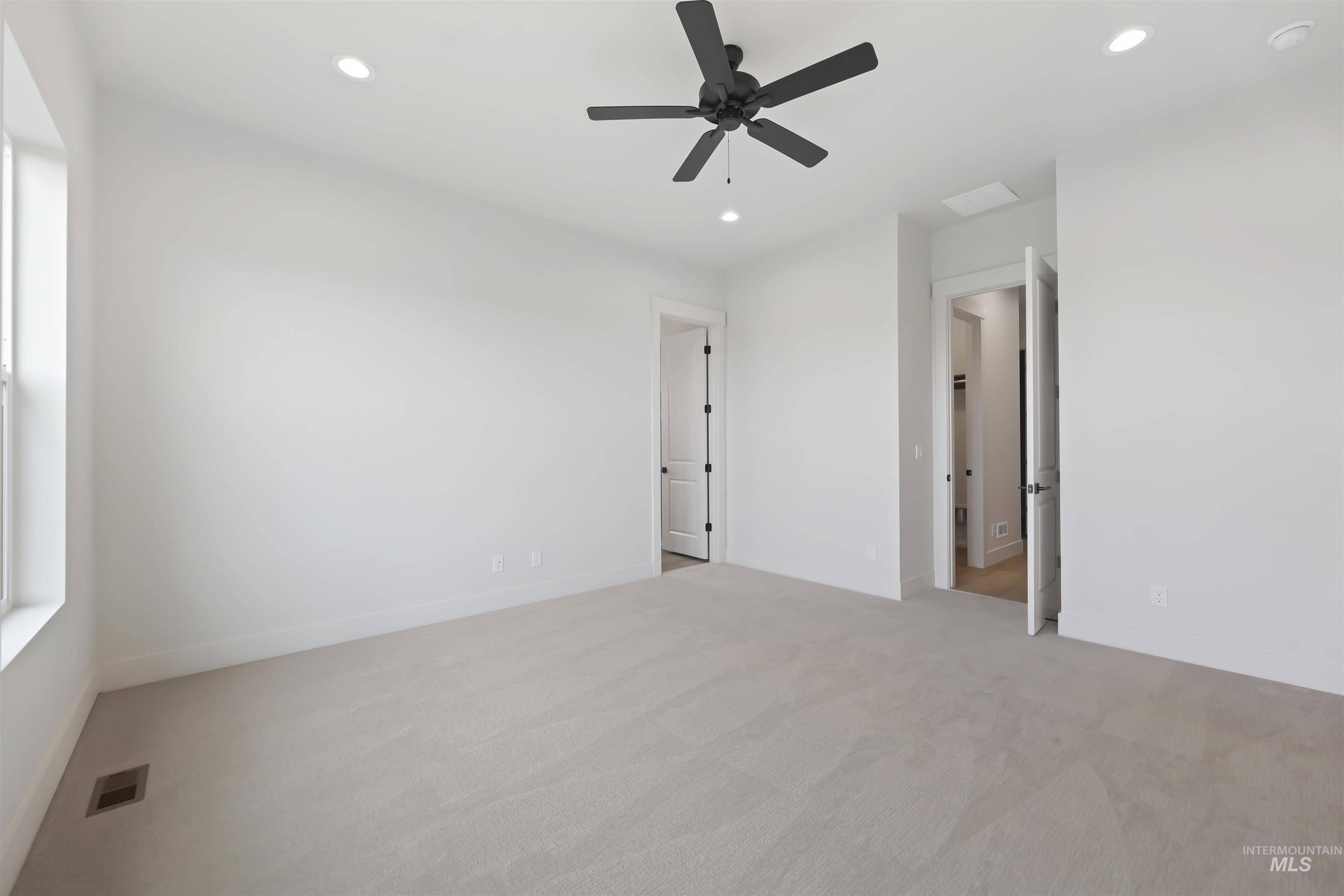 11209 S Corballis Ln., Kuna, Idaho 83634, 3 Bedrooms, 2 Bathrooms, Residential For Sale, Price $599,880,MLS 98983339