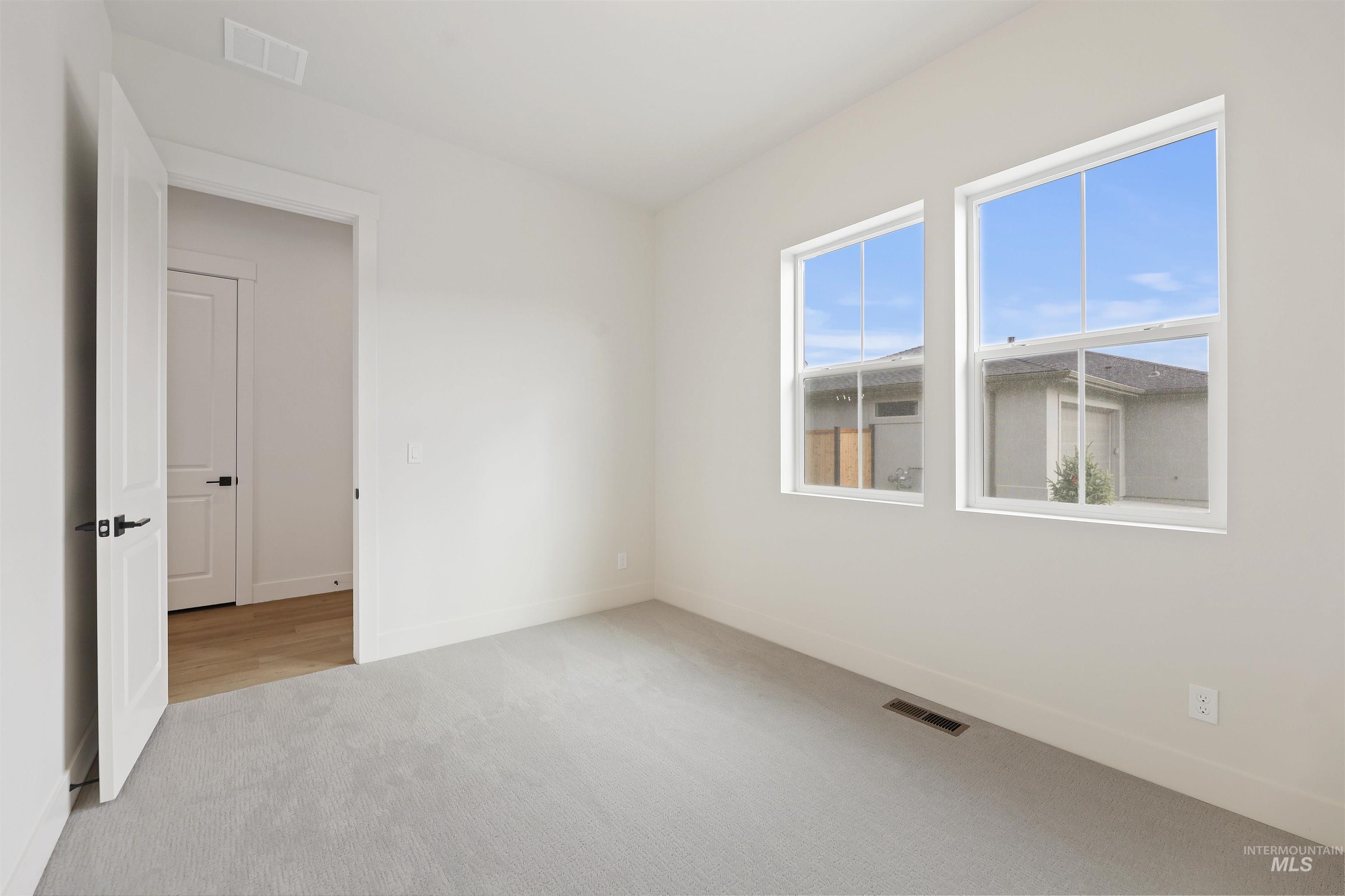 11209 S Corballis Ln., Kuna, Idaho 83634, 3 Bedrooms, 2 Bathrooms, Residential For Sale, Price $599,880,MLS 98983339