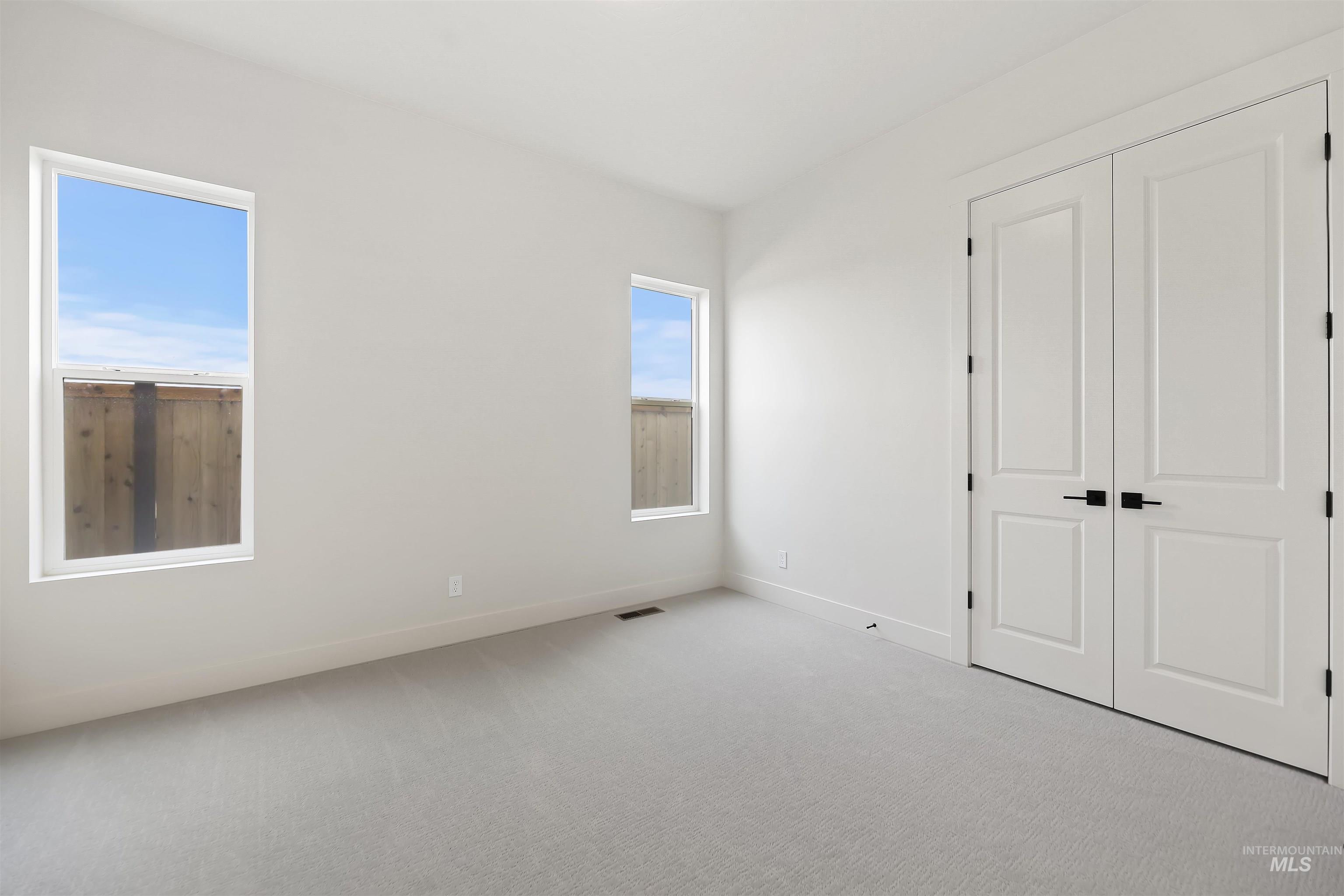 11209 S Corballis Ln., Kuna, Idaho 83634, 3 Bedrooms, 2 Bathrooms, Residential For Sale, Price $599,880,MLS 98983339