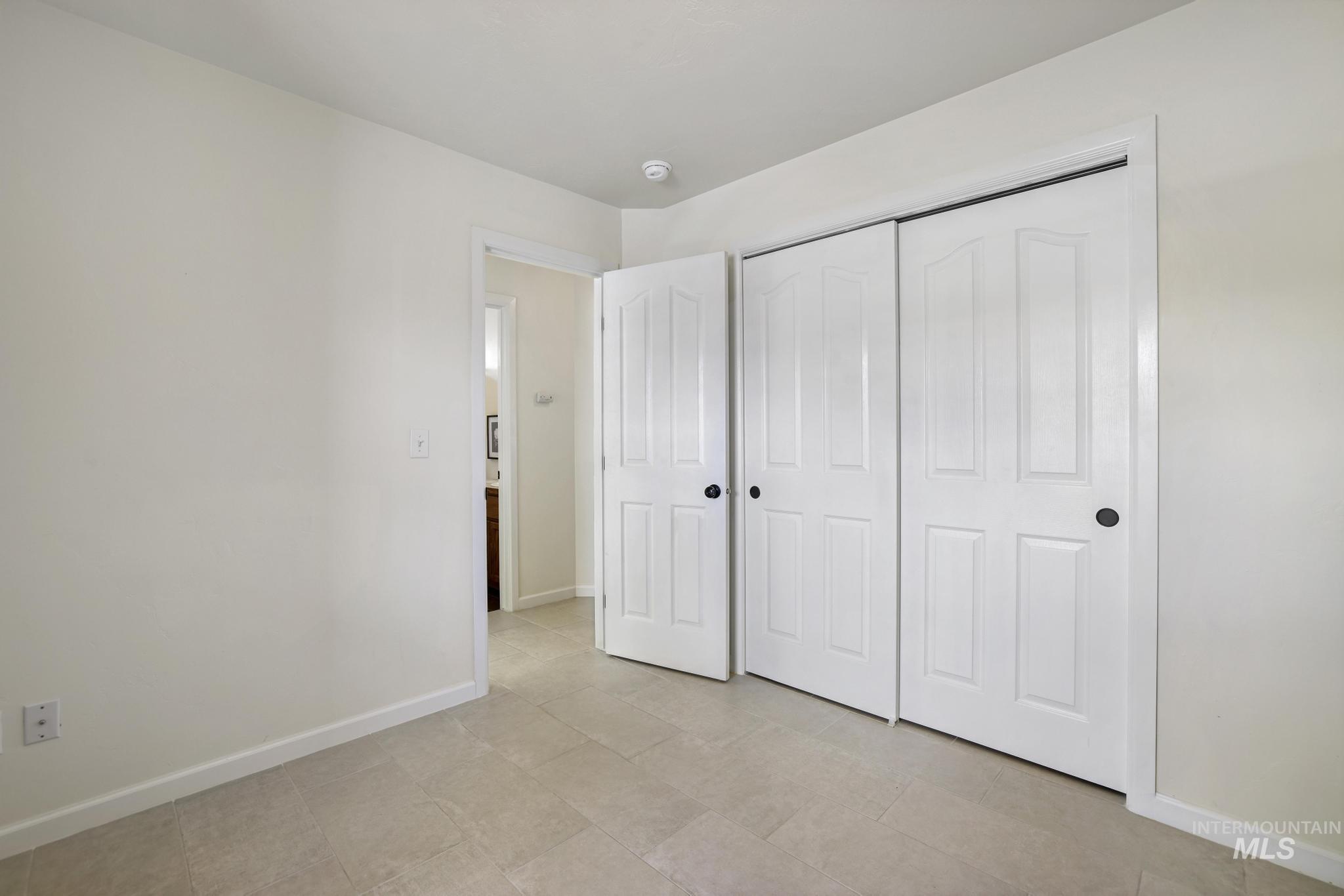 1021 Glen Eagle Dr, Jerome, Idaho 83338, 3 Bedrooms, 2 Bathrooms, Residential For Sale, Price $399,900, 98983342