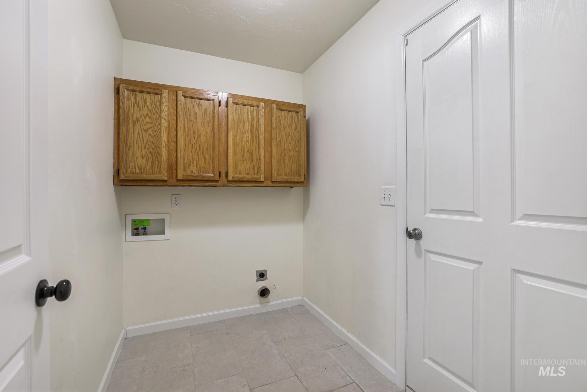 1021 Glen Eagle Dr, Jerome, Idaho 83338, 3 Bedrooms, 2 Bathrooms, Residential For Sale, Price $399,900, 98983342