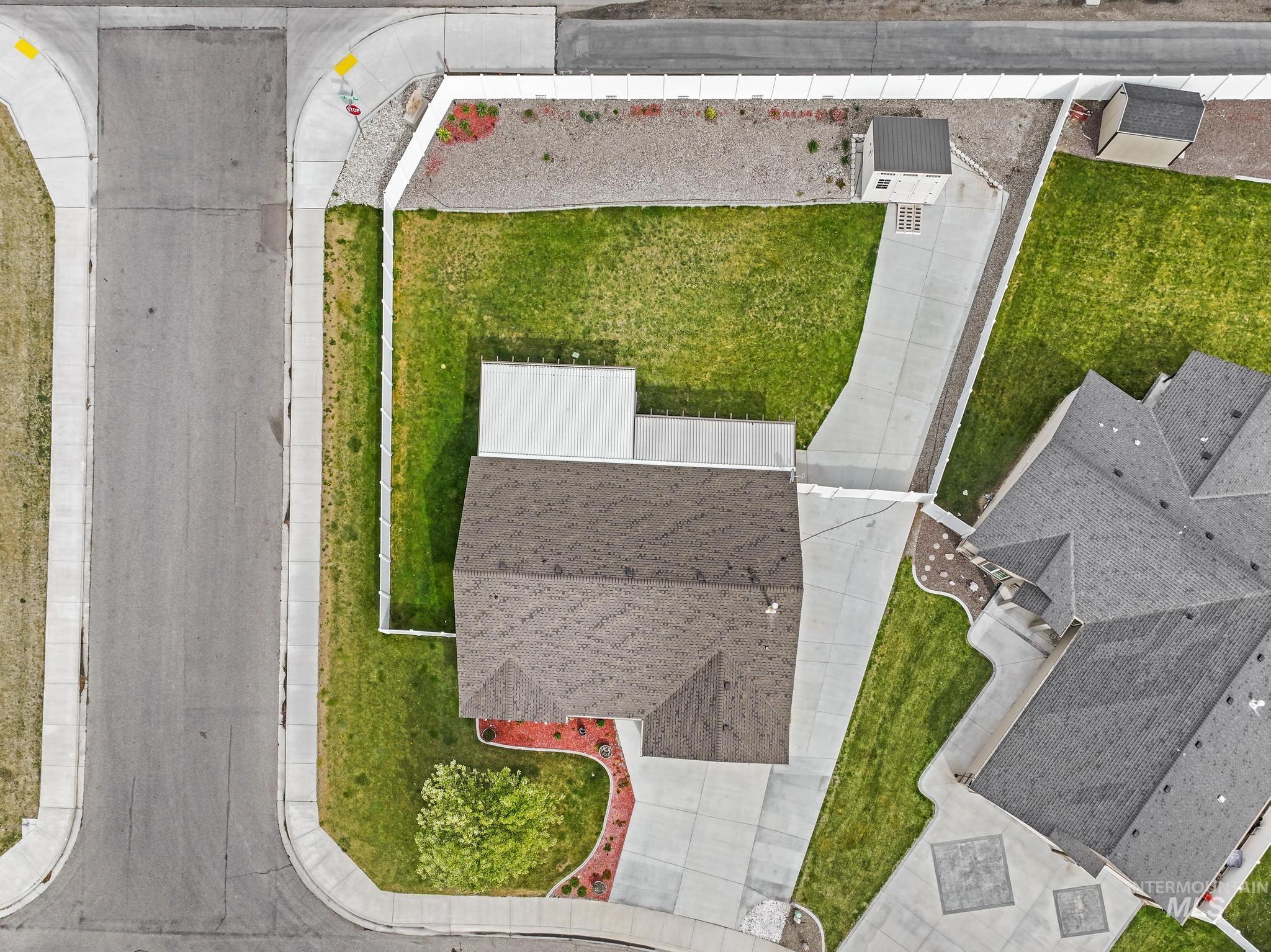 1021 Glen Eagle Dr, Jerome, Idaho 83338, 3 Bedrooms, 2 Bathrooms, Residential For Sale, Price $399,900, 98983342