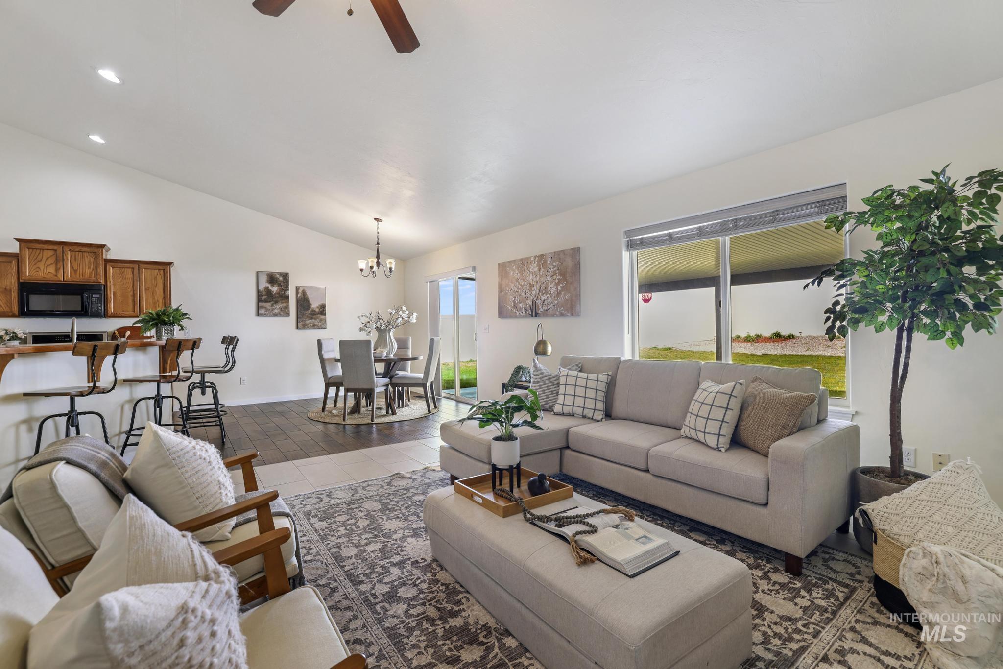 1021 Glen Eagle Dr, Jerome, Idaho 83338, 3 Bedrooms, 2 Bathrooms, Residential For Sale, Price $399,900, 98983342