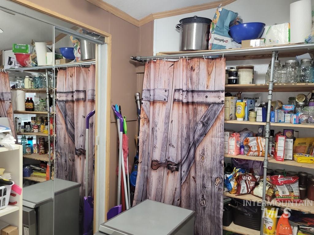 12 D Street, Cascade, Idaho 83611, 2 Bedrooms, 1 Bathroom, Residential For Sale, Price $249,900,MLS 98983345