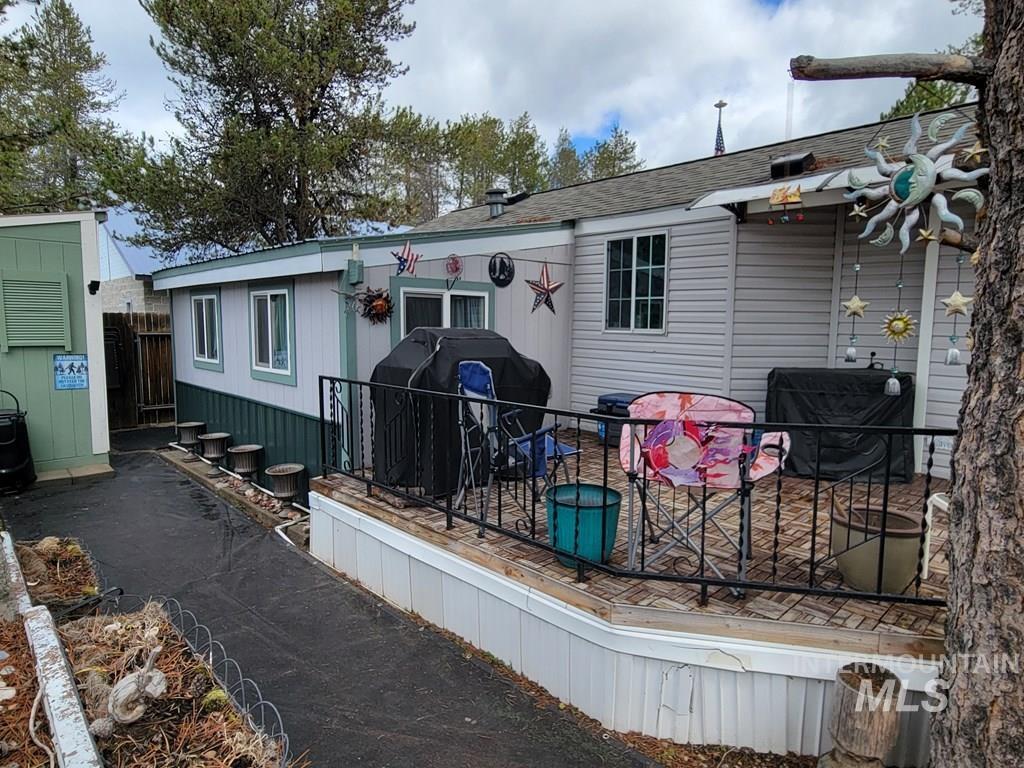 12 D Street, Cascade, Idaho 83611, 2 Bedrooms, 1 Bathroom, Residential For Sale, Price $249,900,MLS 98983345