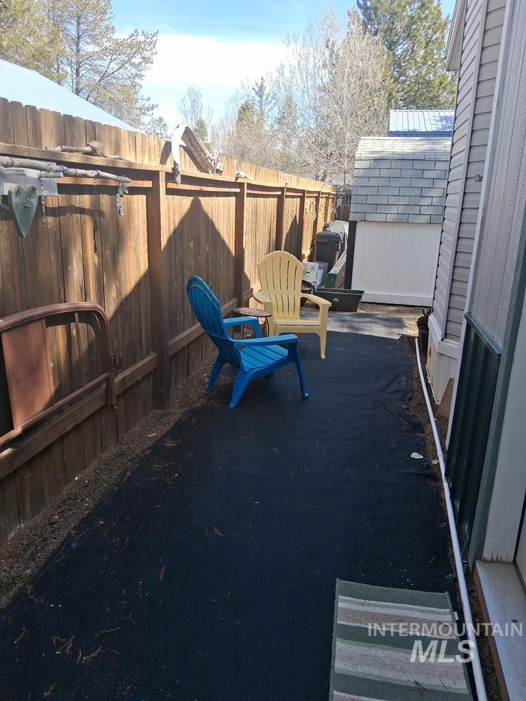 12 D Street, Cascade, Idaho 83611, 2 Bedrooms, 1 Bathroom, Residential For Sale, Price $249,900,MLS 98983345