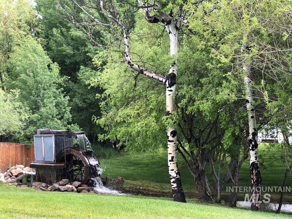 12 D Street, Cascade, Idaho 83611, 2 Bedrooms, 1 Bathroom, Residential For Sale, Price $249,900,MLS 98983345