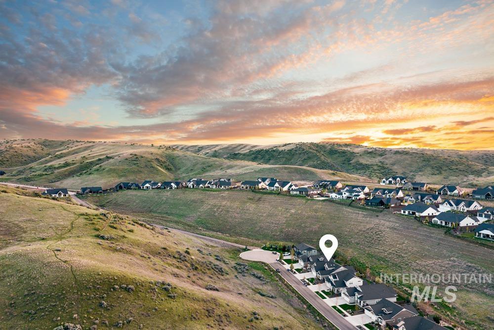 11339 N 20th Pl, Boise, Idaho 83714, 4 Bedrooms, 2.5 Bathrooms, Residential For Sale, Price $1,015,000, 98983347