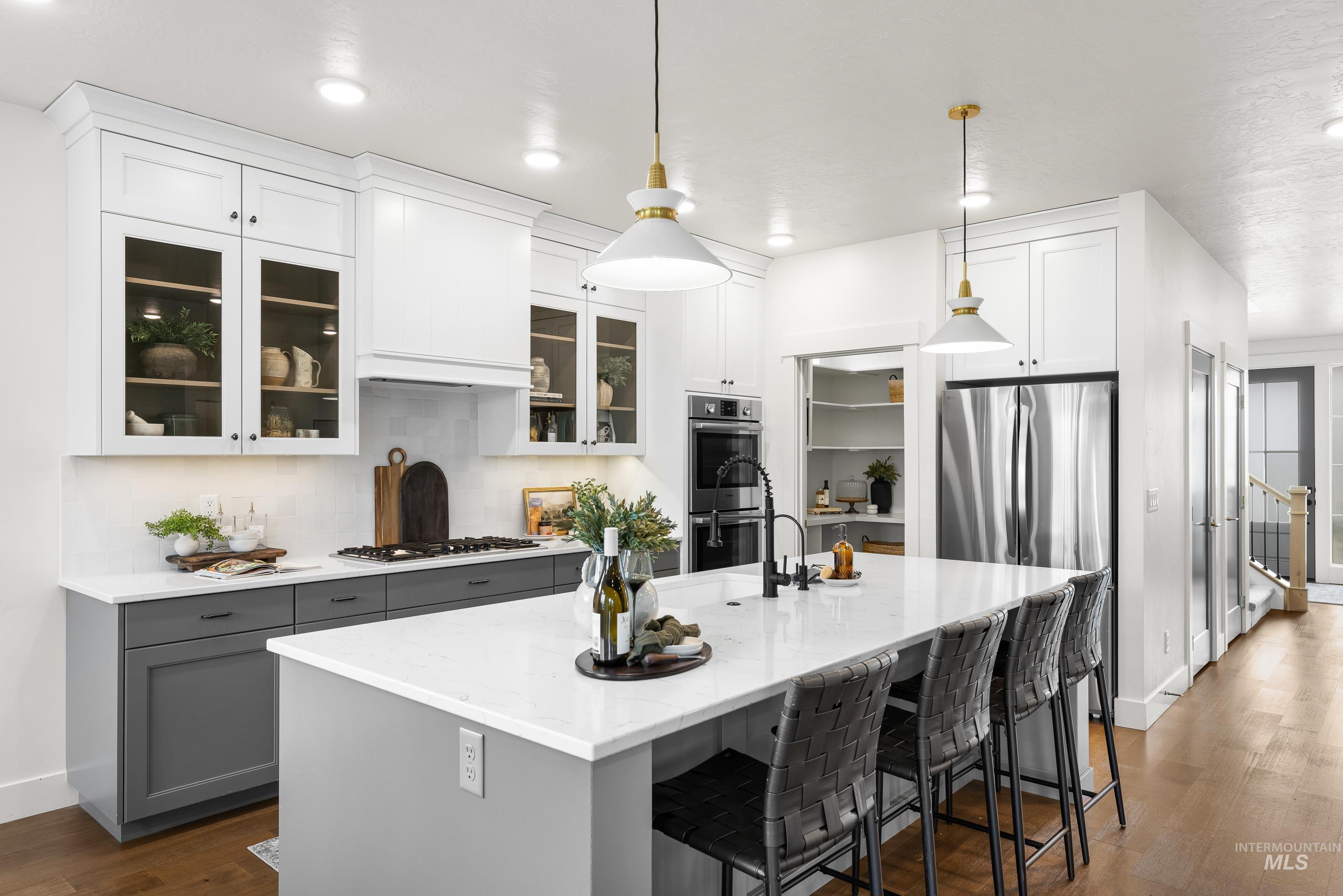 747 S Short Lane, Eagle, Idaho 83616, 4 Bedrooms, 2.5 Bathrooms, Residential For Sale, Price $1,079,000, 98983350