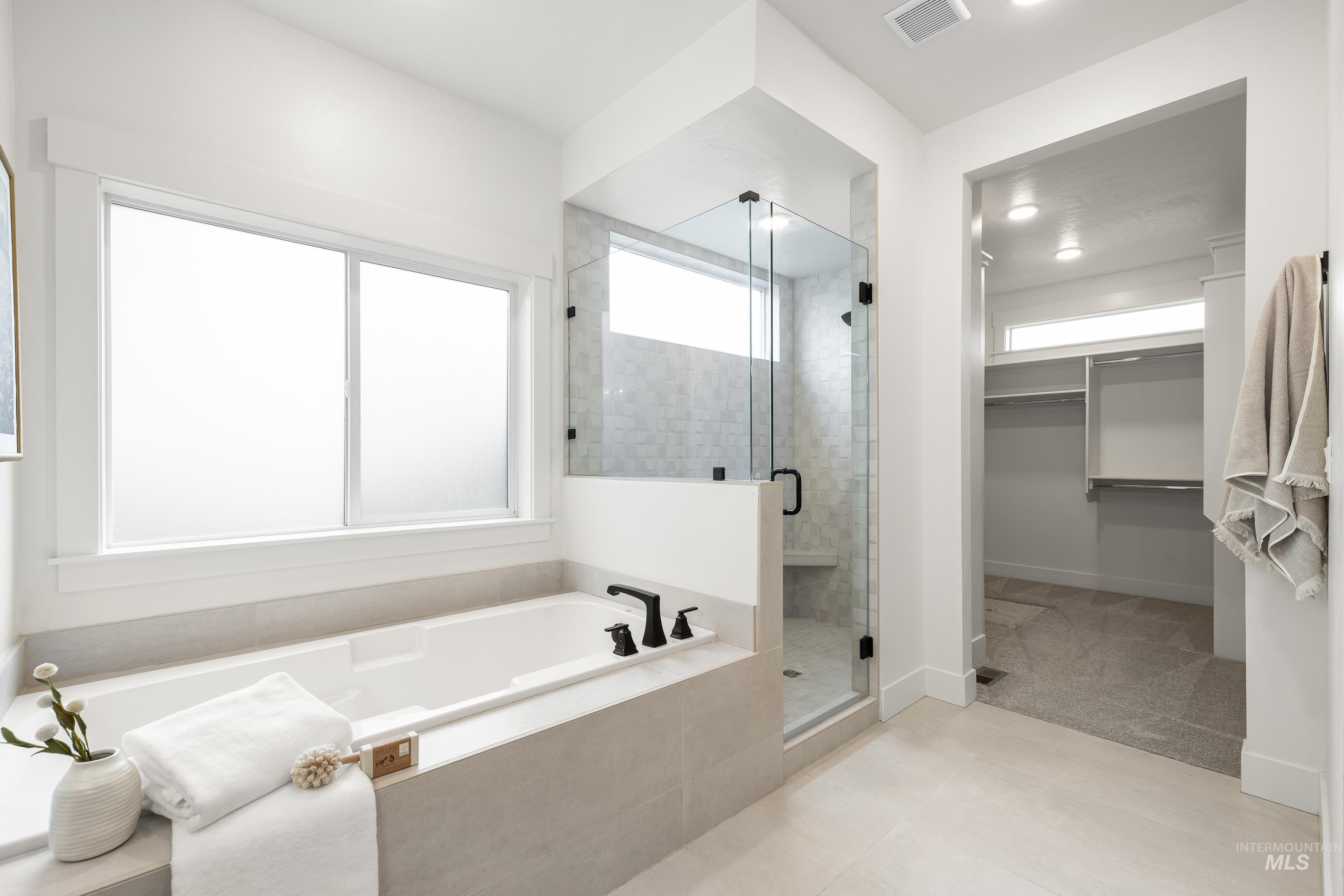 747 S Short Lane, Eagle, Idaho 83616, 4 Bedrooms, 2.5 Bathrooms, Residential For Sale, Price $1,079,000, 98983350