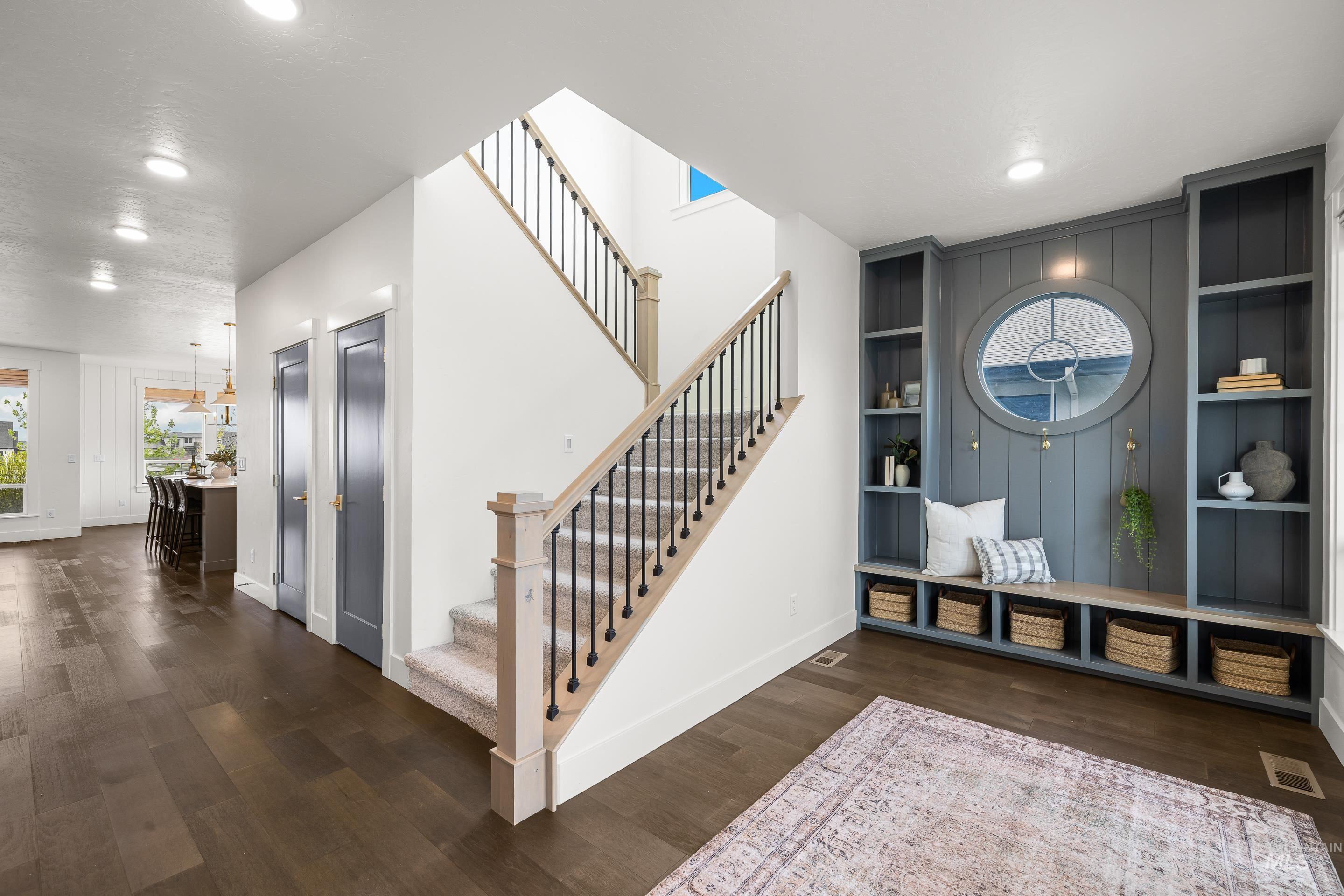 747 S Short Lane, Eagle, Idaho 83616, 4 Bedrooms, 2.5 Bathrooms, Residential For Sale, Price $1,079,000, 98983350