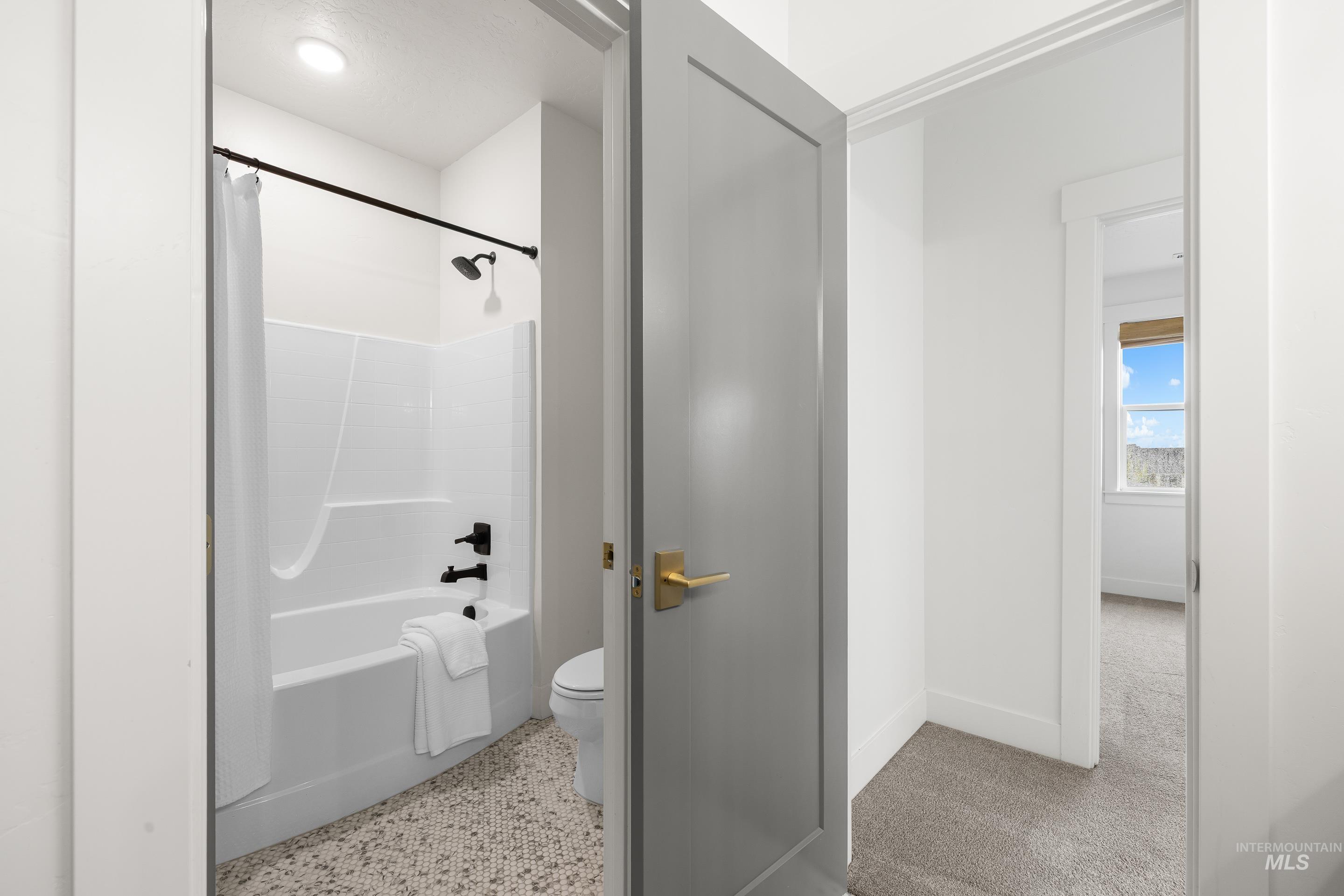 747 S Short Lane, Eagle, Idaho 83616, 4 Bedrooms, 2.5 Bathrooms, Residential For Sale, Price $1,079,000, 98983350