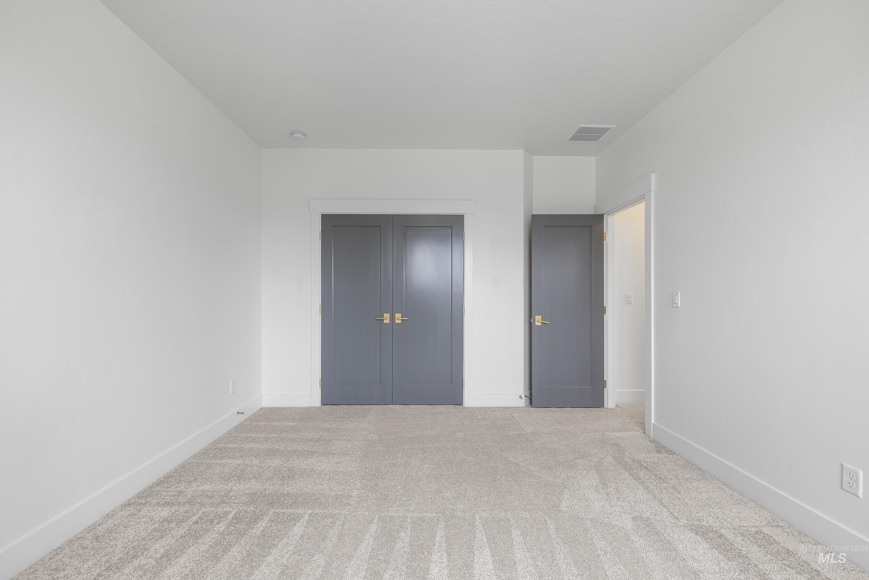 747 S Short Lane, Eagle, Idaho 83616, 4 Bedrooms, 2.5 Bathrooms, Residential For Sale, Price $1,079,000, 98983350