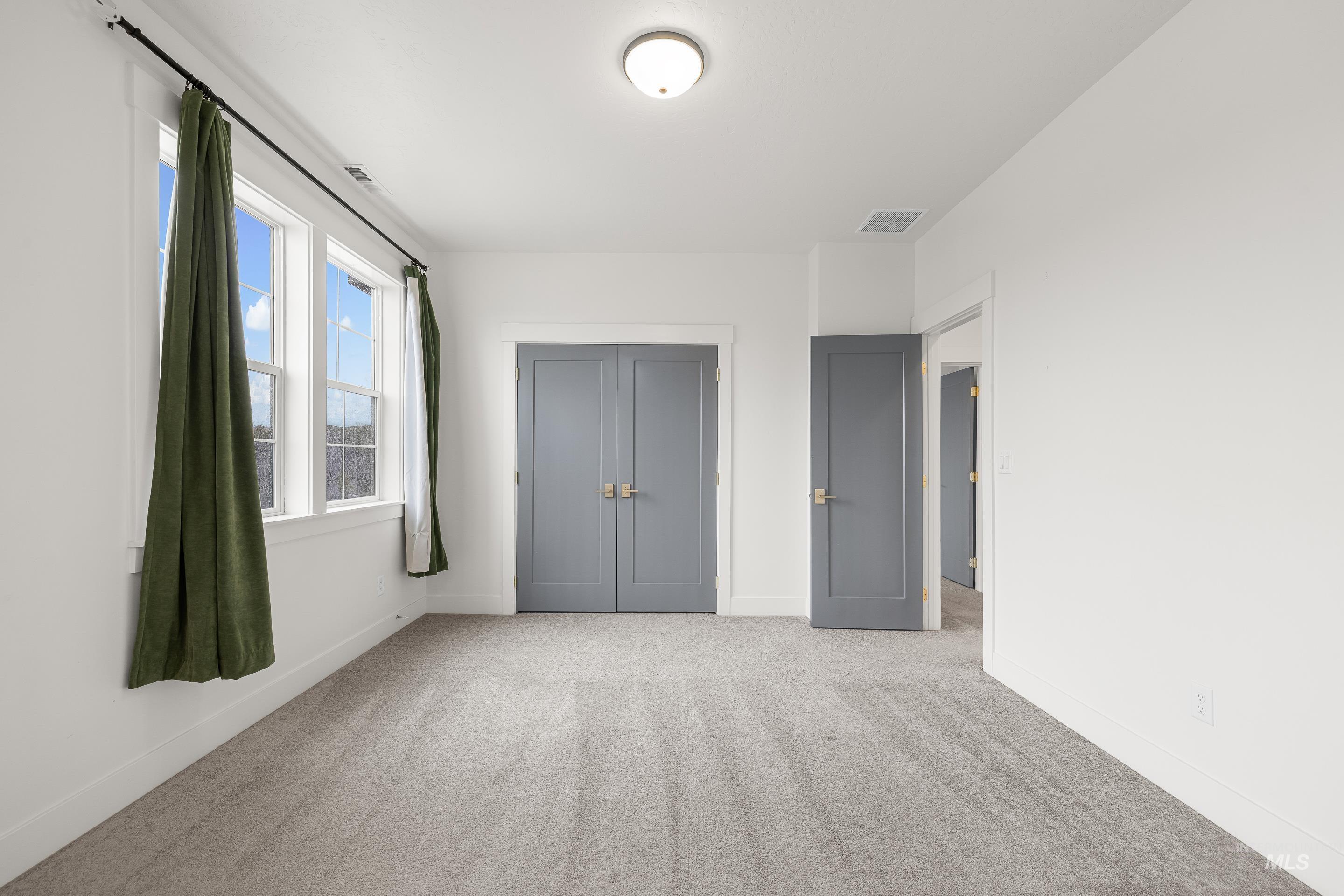 747 S Short Lane, Eagle, Idaho 83616, 4 Bedrooms, 2.5 Bathrooms, Residential For Sale, Price $1,079,000, 98983350