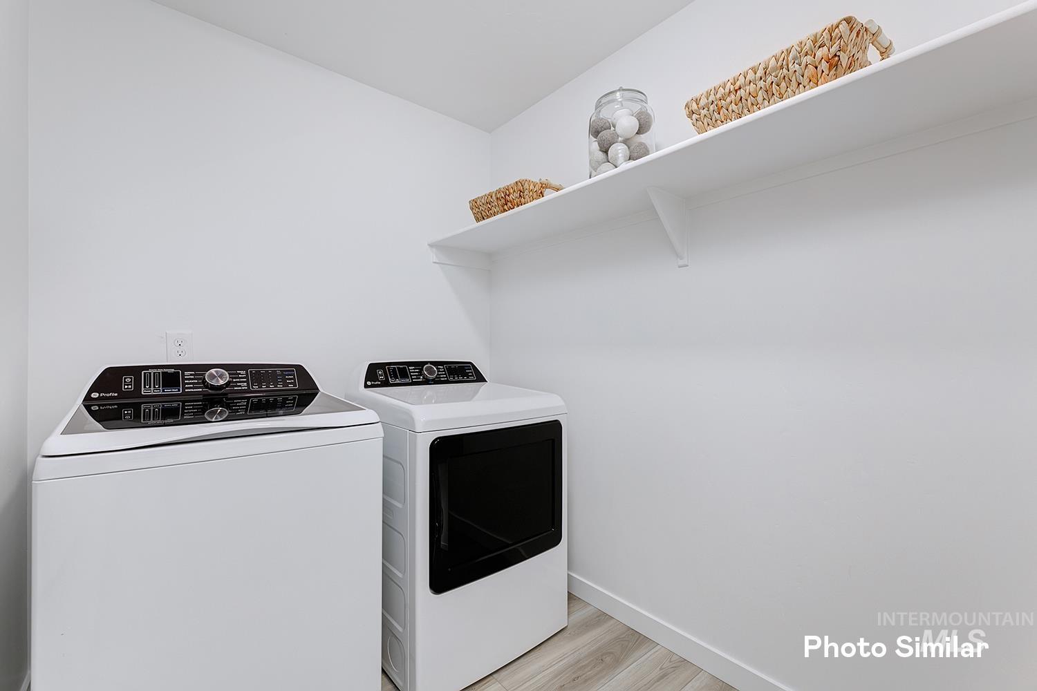 4173 W Steel Grey Lane, Eagle, Idaho 83616, 3 Bedrooms, 2.5 Bathrooms, Residential For Sale, Price $401,900,MLS 98983351