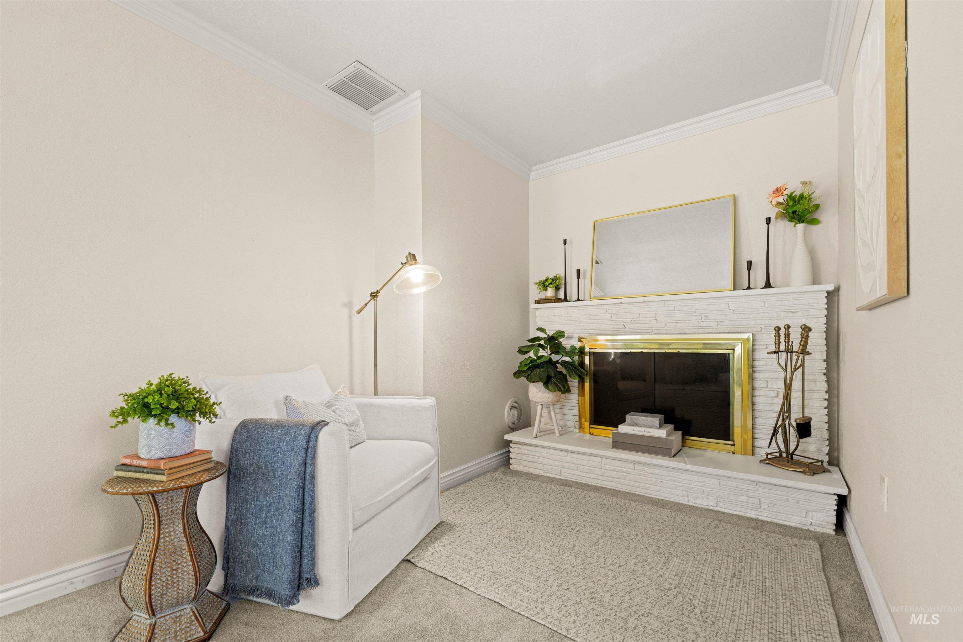 2619 N Grandee Street, Boise, Idaho 83704, 5 Bedrooms, 3 Bathrooms, Residential For Sale, Price $575,000,MLS 98983355