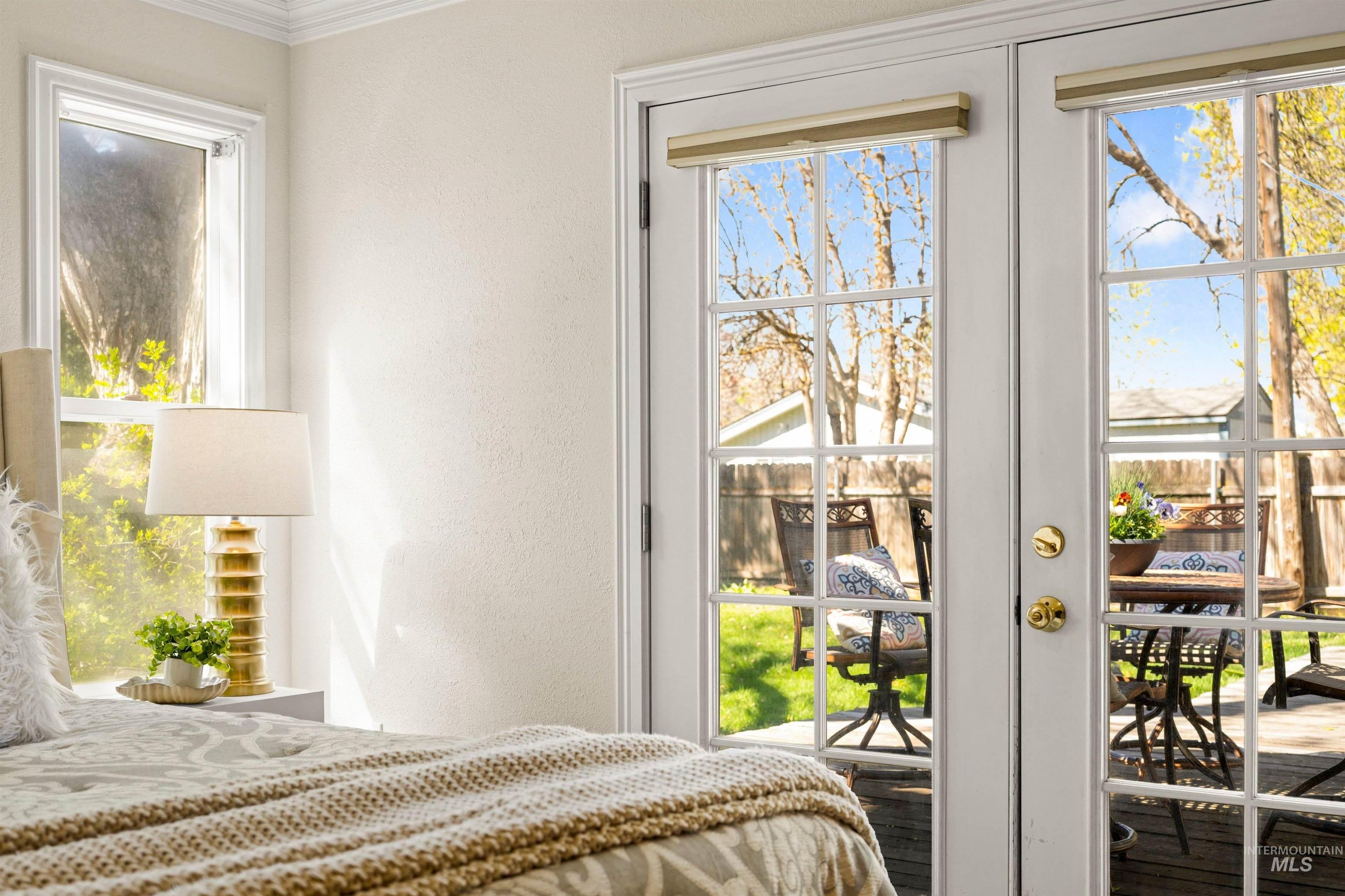 2619 N Grandee Street, Boise, Idaho 83704, 5 Bedrooms, 3 Bathrooms, Residential For Sale, Price $575,000,MLS 98983355