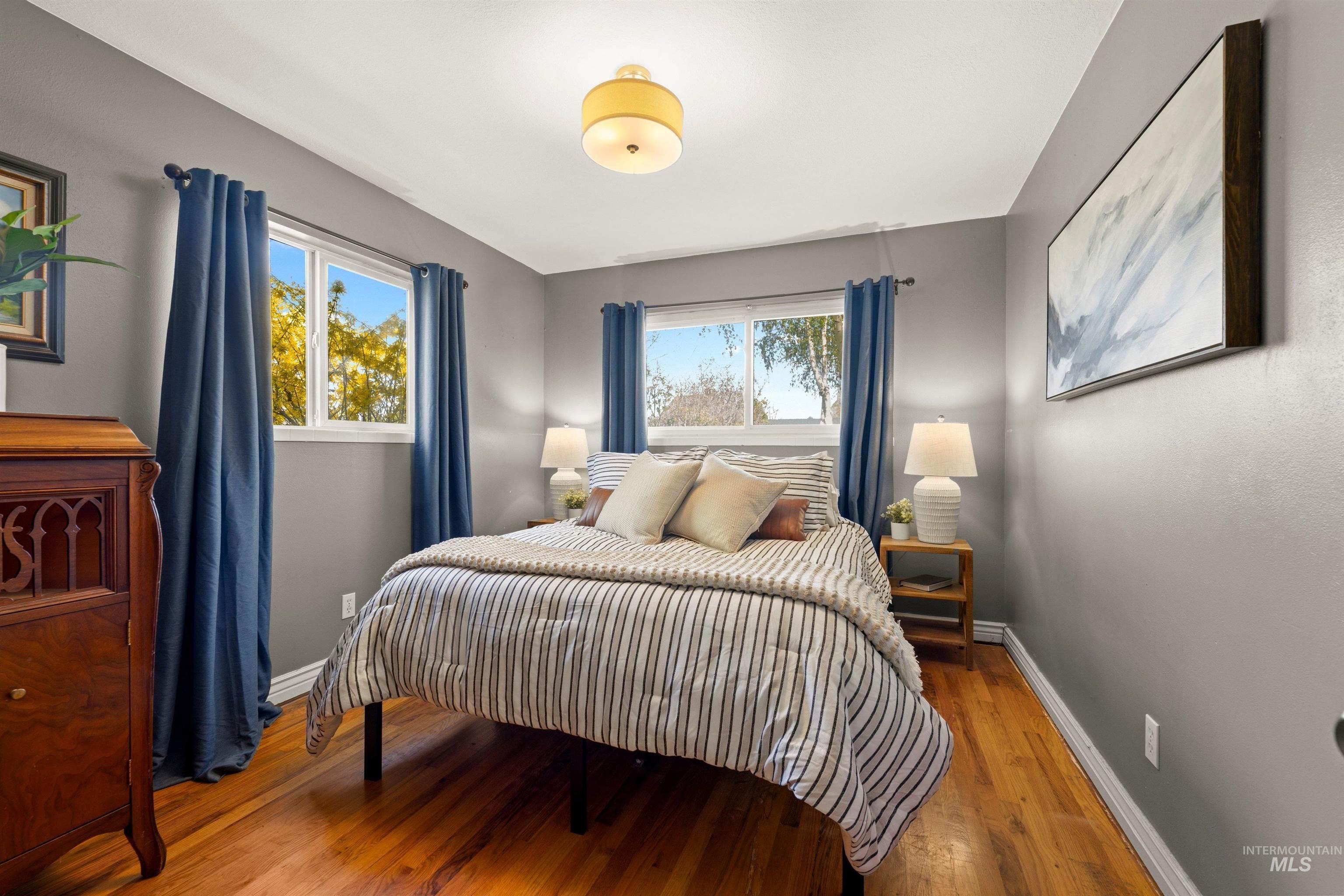 2619 N Grandee Street, Boise, Idaho 83704, 5 Bedrooms, 3 Bathrooms, Residential For Sale, Price $575,000,MLS 98983355