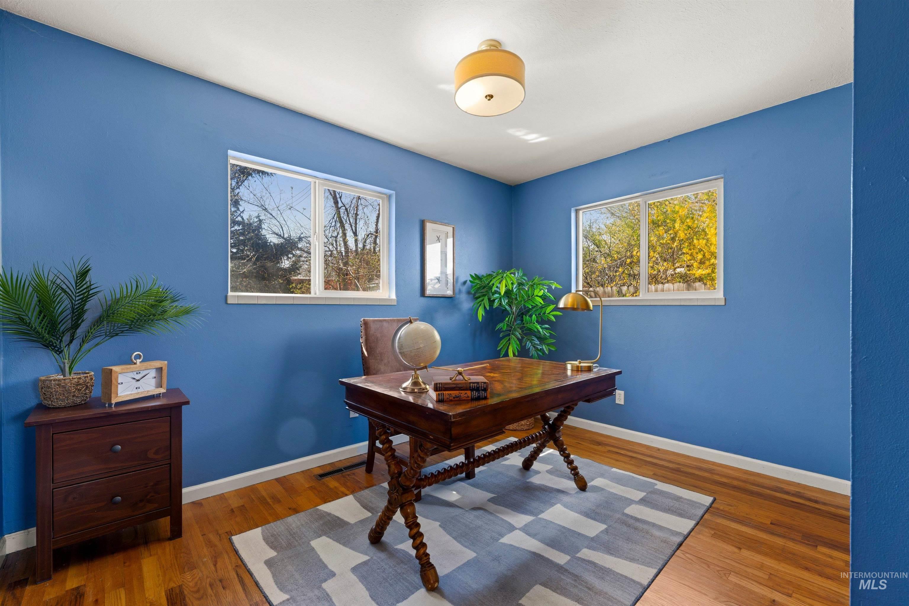 2619 N Grandee Street, Boise, Idaho 83704, 5 Bedrooms, 3 Bathrooms, Residential For Sale, Price $575,000,MLS 98983355