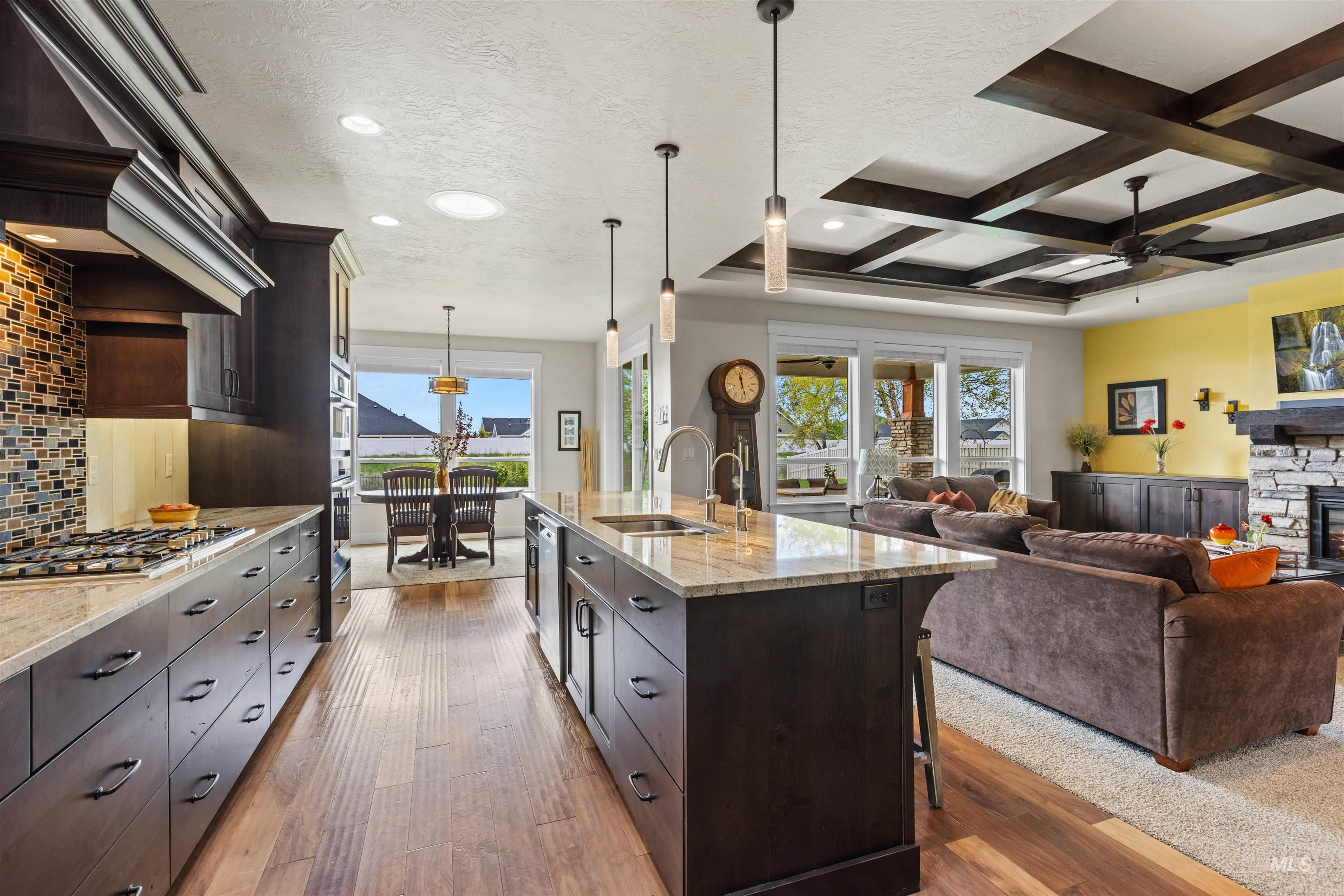 8509 Silverwood Way, Middleton, Idaho 83644, 3 Bedrooms, 2 Bathrooms, Residential For Sale, Price $934,900, 98983358