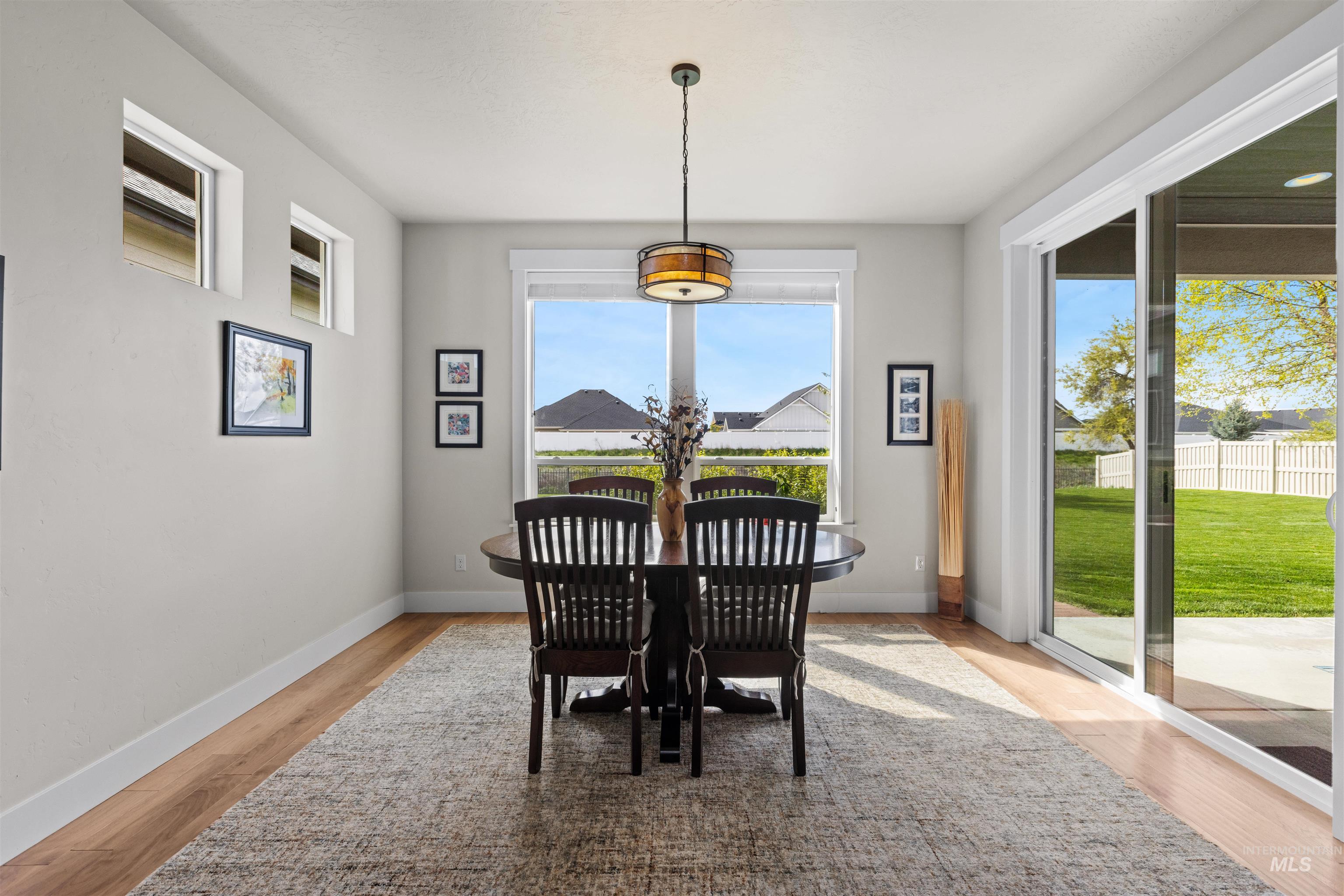 8509 Silverwood Way, Middleton, Idaho 83644, 3 Bedrooms, 2 Bathrooms, Residential For Sale, Price $934,900, 98983358