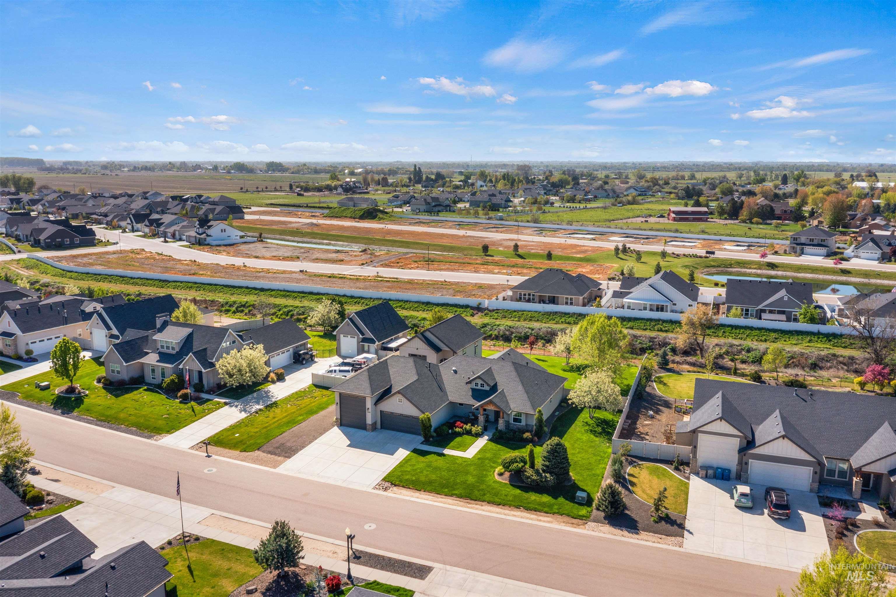 8509 Silverwood Way, Middleton, Idaho 83644, 3 Bedrooms, 2 Bathrooms, Residential For Sale, Price $934,900, 98983358