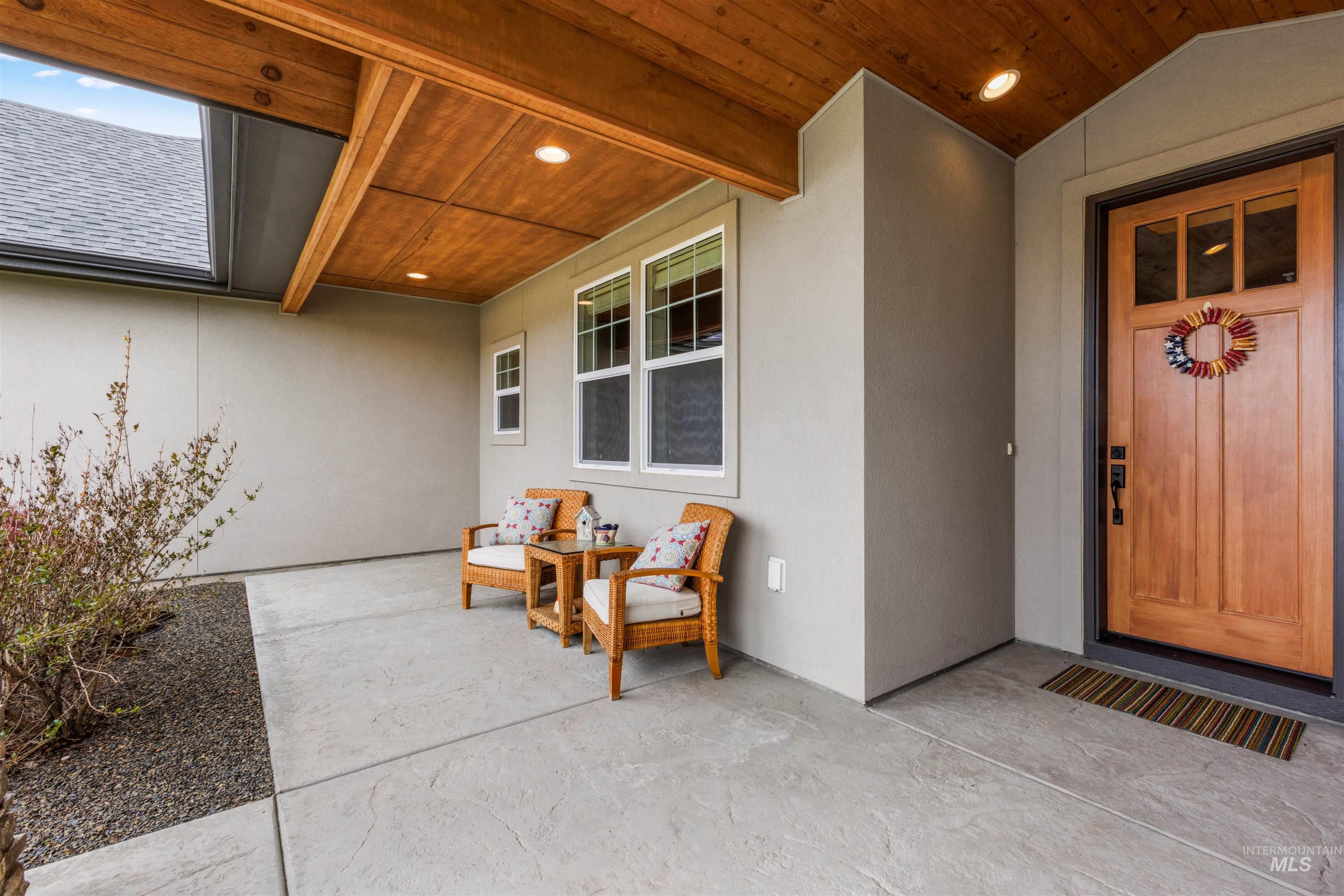 8509 Silverwood Way, Middleton, Idaho 83644, 3 Bedrooms, 2 Bathrooms, Residential For Sale, Price $934,900, 98983358