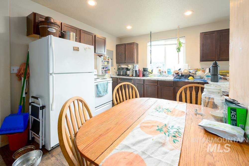 516 18th Ave N, Nampa, Idaho 83687, 3 Bedrooms, 3.5 Bathrooms, Residential For Sale, Price $425,000,MLS 98983359