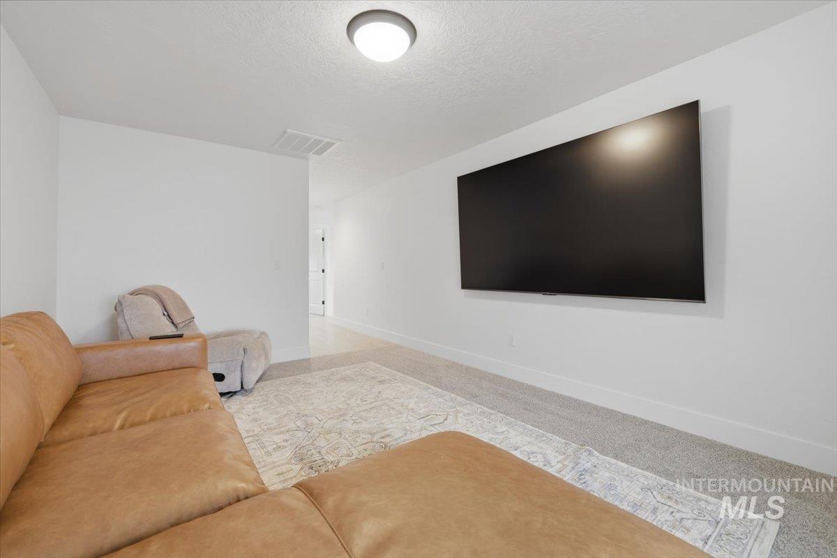 7458 E Edison St, Nampa, Idaho 83687, 4 Bedrooms, 3.5 Bathrooms, Residential For Sale, Price $619,000, 98983360