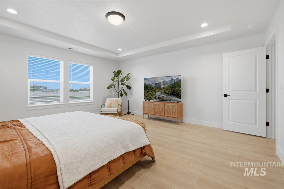 7458 E Edison St, Nampa, Idaho 83687, 4 Bedrooms, 3.5 Bathrooms, Residential For Sale, Price $619,000, 98983360