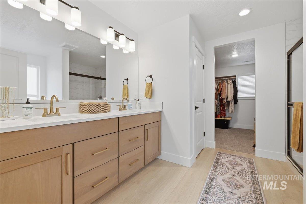 7458 E Edison St, Nampa, Idaho 83687, 4 Bedrooms, 3.5 Bathrooms, Residential For Sale, Price $619,000, 98983360