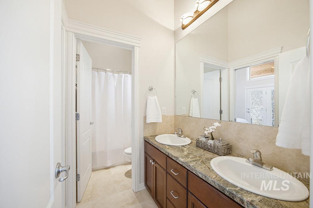 326 W River Trail Dr, Eagle, Idaho 83616, 3 Bedrooms, 2.5 Bathrooms, Residential For Sale, Price $1,050,000, 98983361