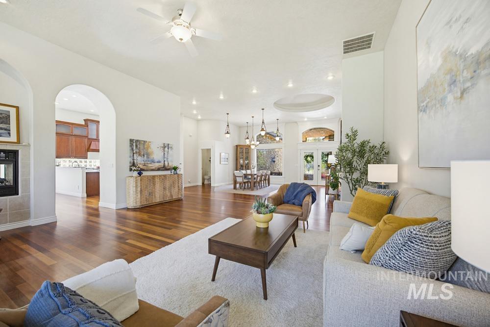 326 W River Trail Dr, Eagle, Idaho 83616, 3 Bedrooms, 2.5 Bathrooms, Residential For Sale, Price $1,050,000, 98983361