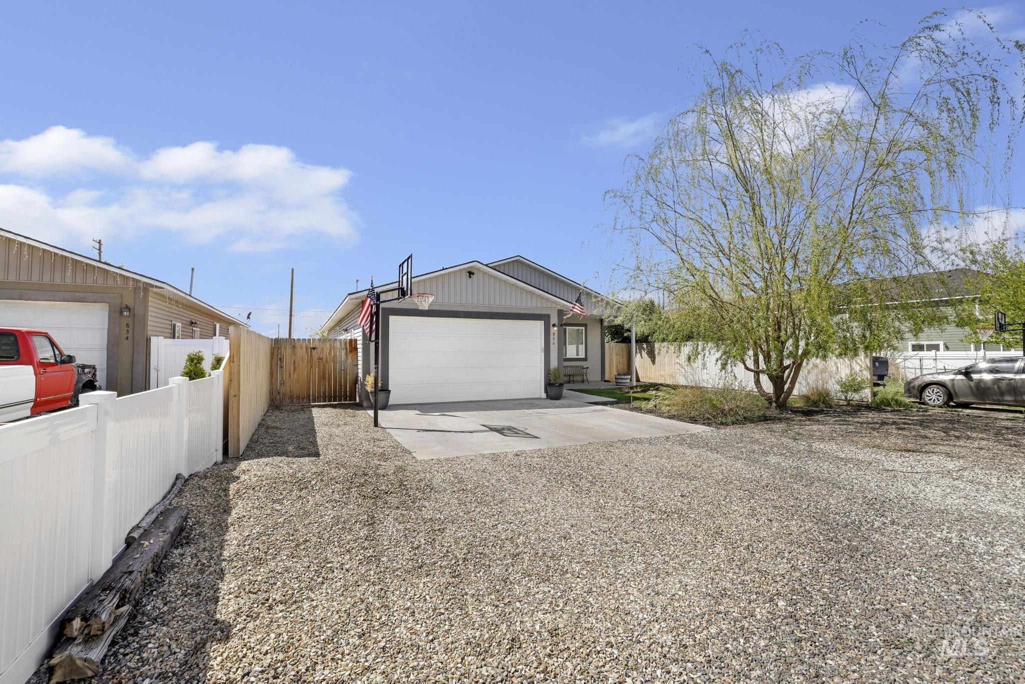 826 Normal, Burley, Idaho 83318, 3 Bedrooms, 2 Bathrooms, Residential For Sale, Price $306,000,MLS 98983362