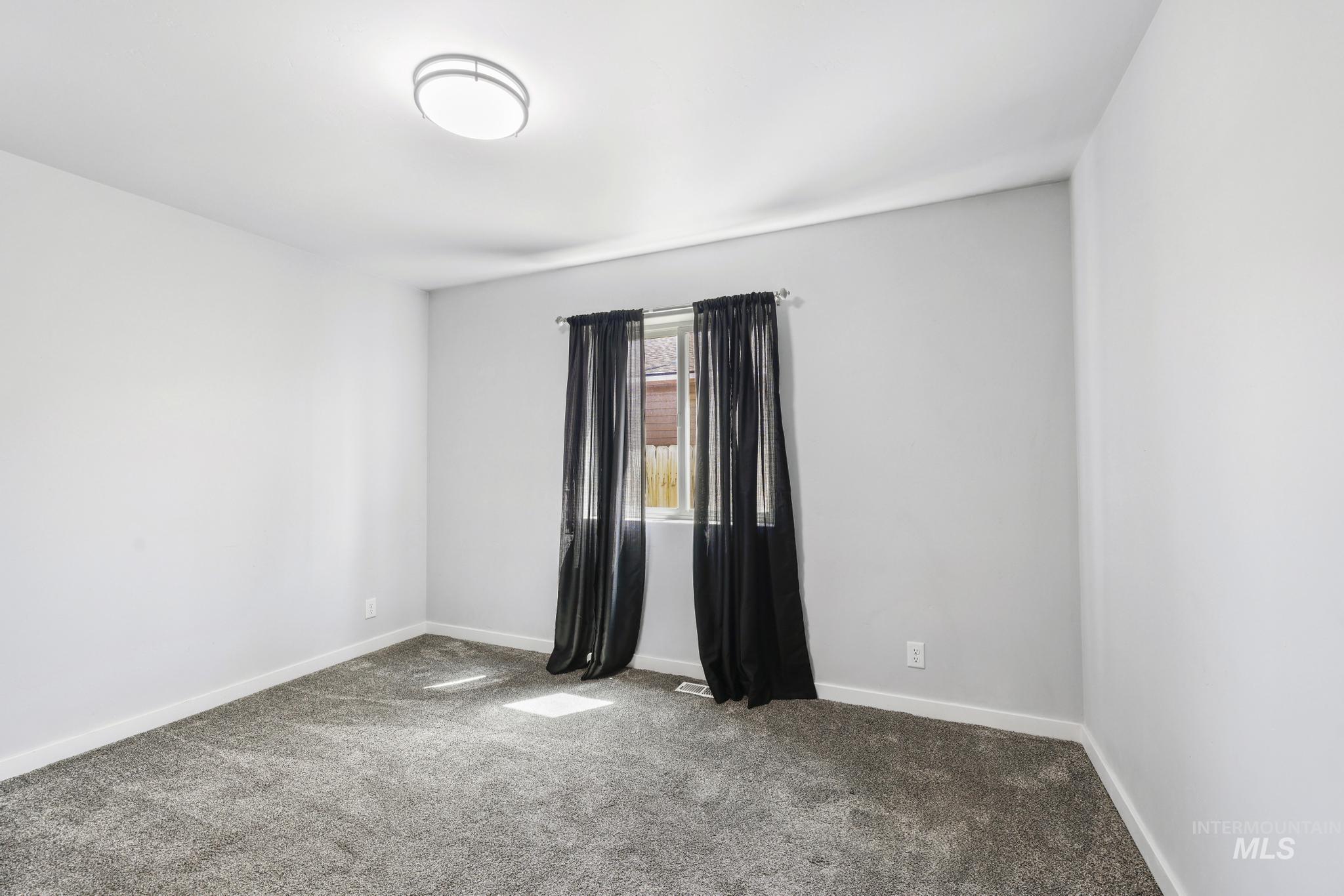 826 Normal, Burley, Idaho 83318, 3 Bedrooms, 2 Bathrooms, Residential For Sale, Price $306,000,MLS 98983362