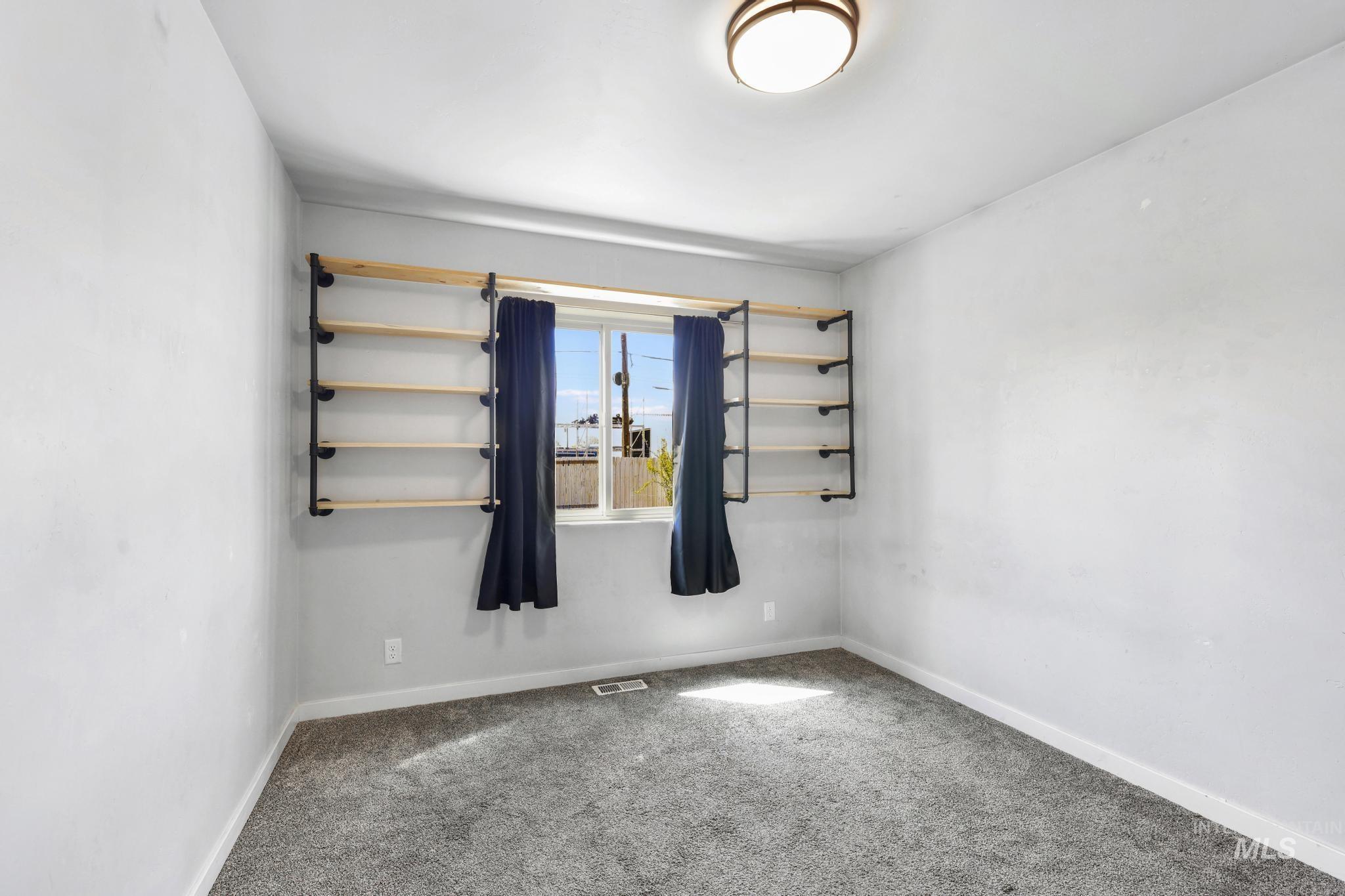 826 Normal, Burley, Idaho 83318, 3 Bedrooms, 2 Bathrooms, Residential For Sale, Price $306,000,MLS 98983362