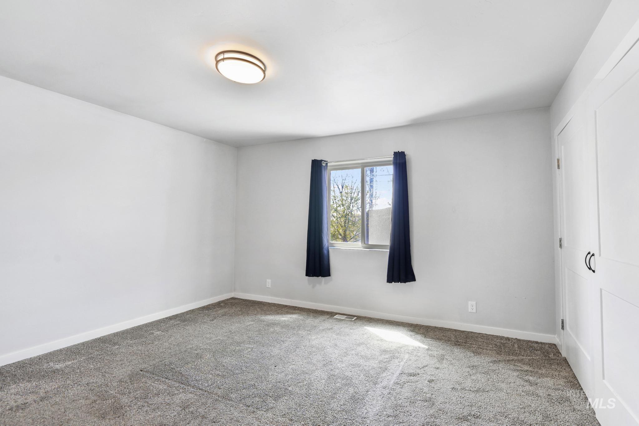 826 Normal, Burley, Idaho 83318, 3 Bedrooms, 2 Bathrooms, Residential For Sale, Price $306,000,MLS 98983362