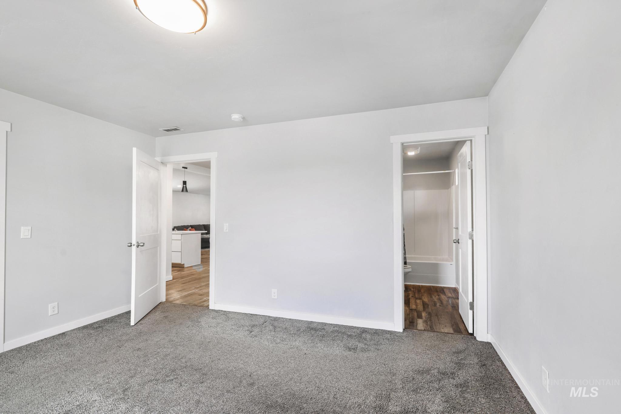 826 Normal, Burley, Idaho 83318, 3 Bedrooms, 2 Bathrooms, Residential For Sale, Price $306,000,MLS 98983362