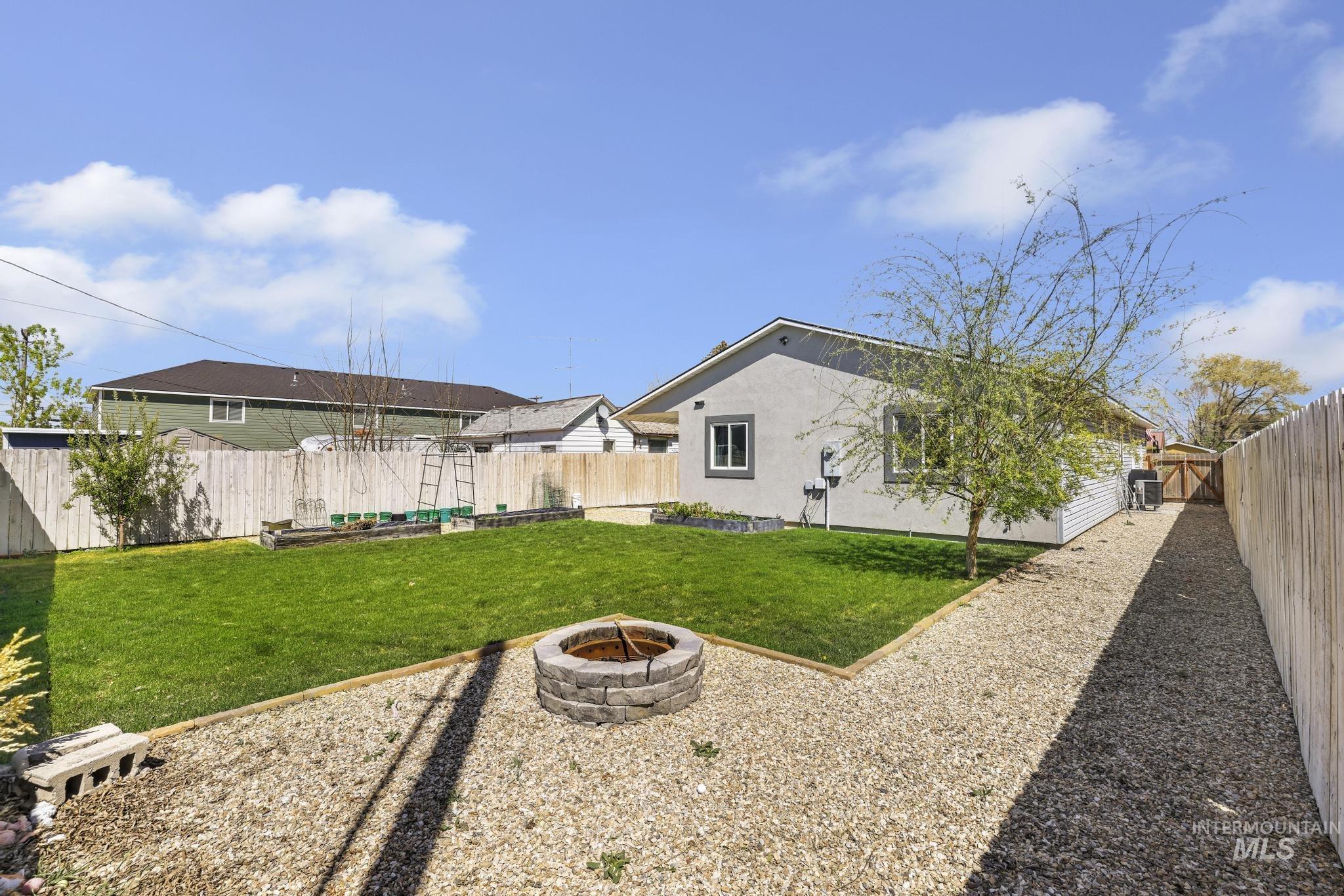 826 Normal, Burley, Idaho 83318, 3 Bedrooms, 2 Bathrooms, Residential For Sale, Price $306,000,MLS 98983362