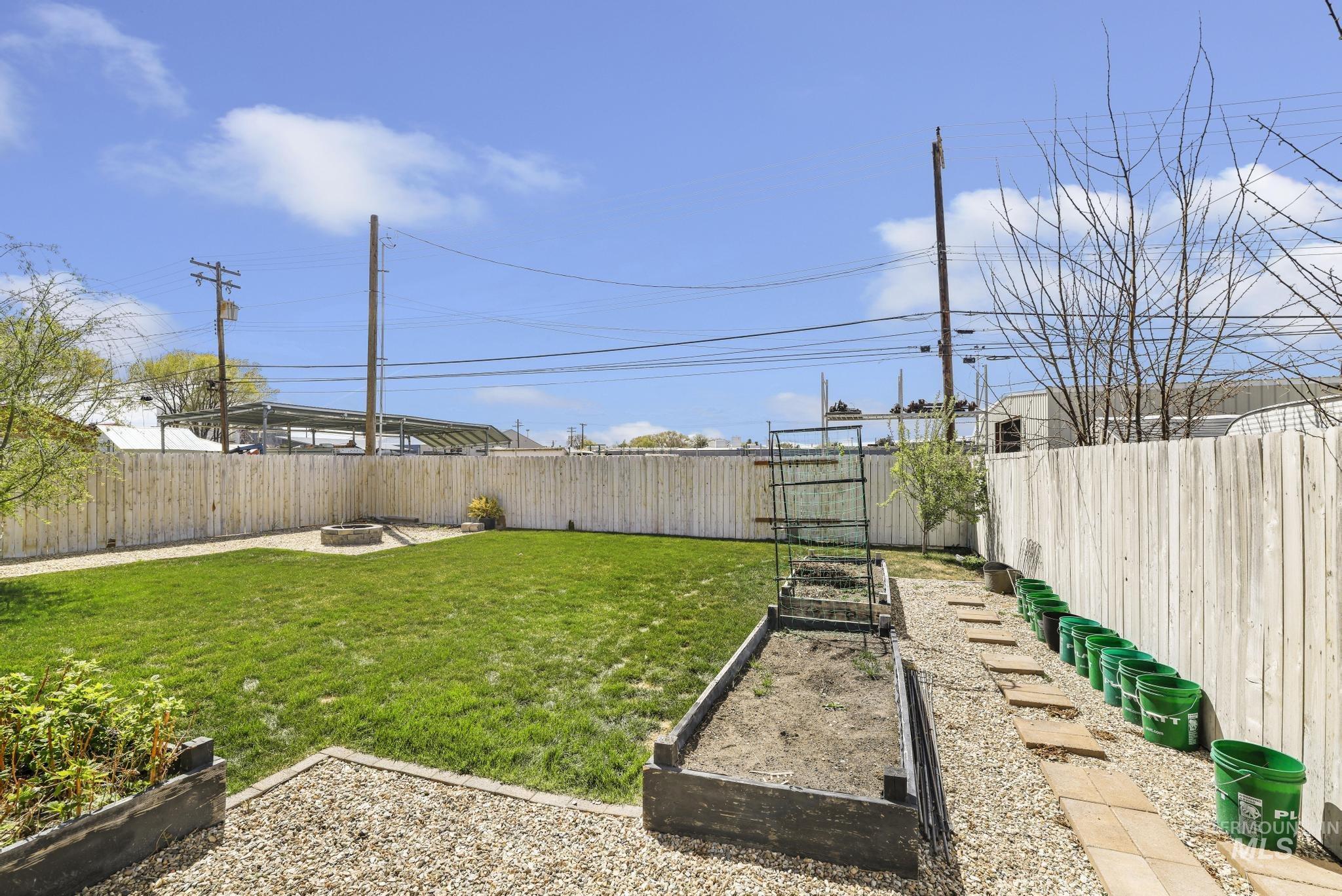 826 Normal, Burley, Idaho 83318, 3 Bedrooms, 2 Bathrooms, Residential For Sale, Price $306,000,MLS 98983362