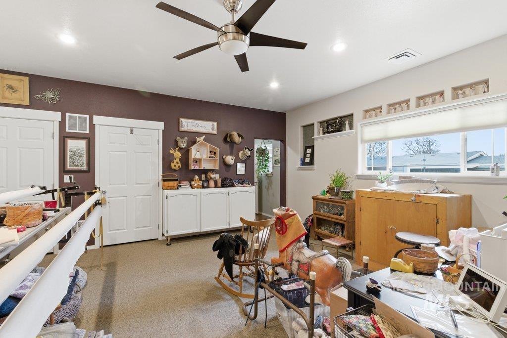 1420 Airway Ave, Lewiston, Idaho 83501, 4 Bedrooms, 2 Bathrooms, Residential For Sale, Price $435,000,MLS 98983363