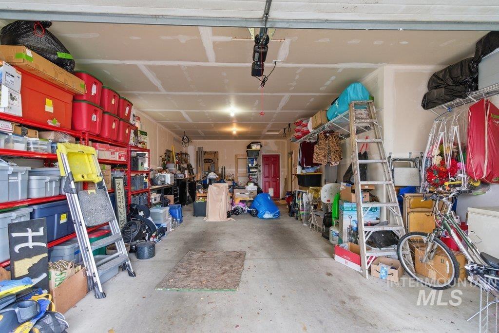 1420 Airway Ave, Lewiston, Idaho 83501, 4 Bedrooms, 2 Bathrooms, Residential For Sale, Price $435,000,MLS 98983363