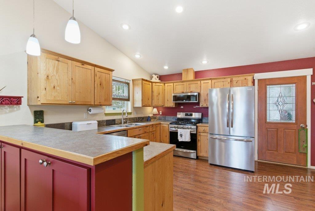 1420 Airway Ave, Lewiston, Idaho 83501, 4 Bedrooms, 2 Bathrooms, Residential For Sale, Price $435,000,MLS 98983363